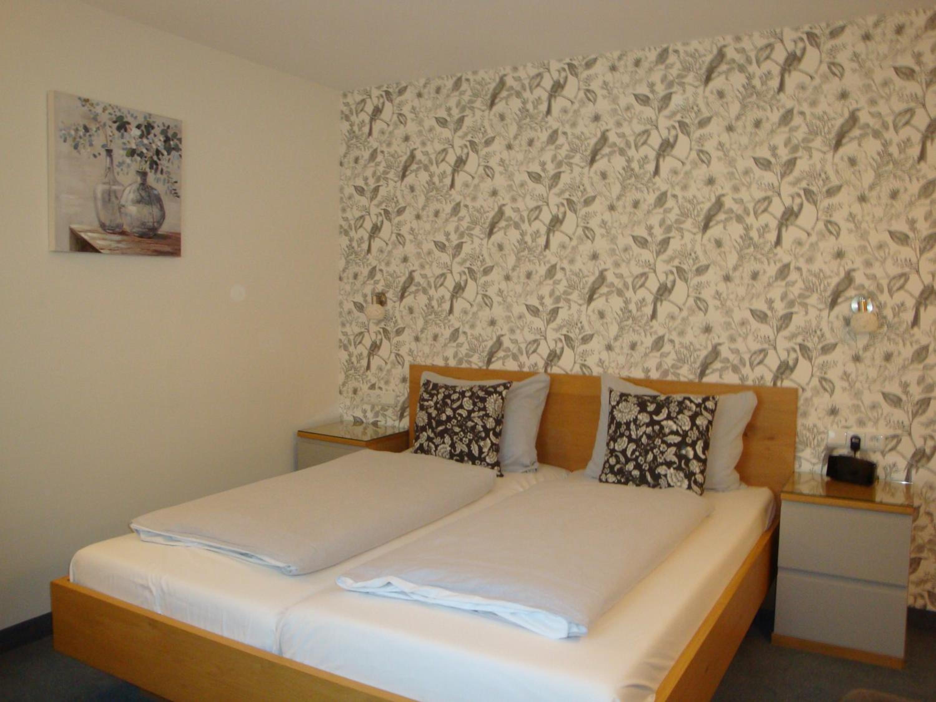 Double Room - Photo 5