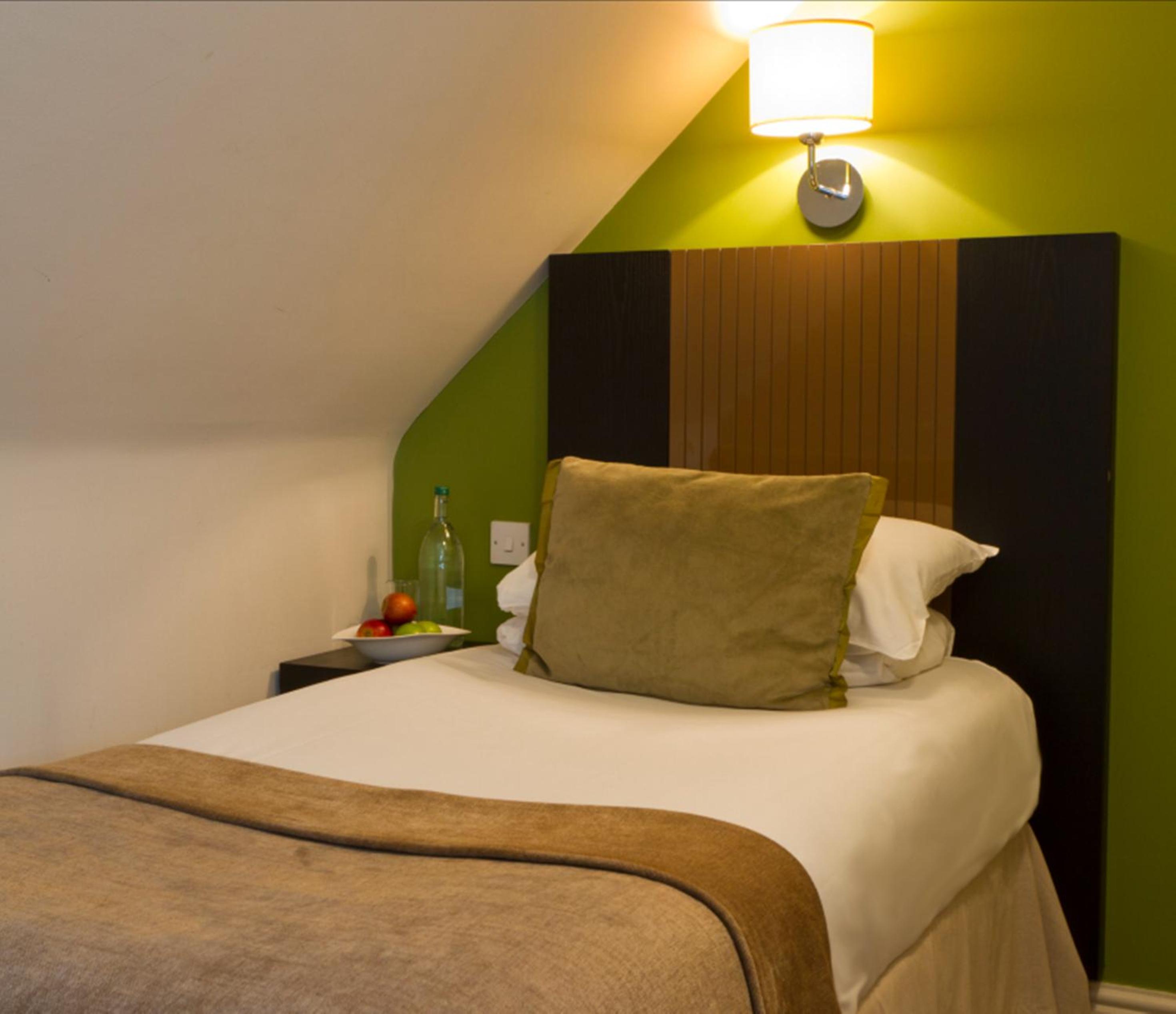 Fir Tree Court Single 
