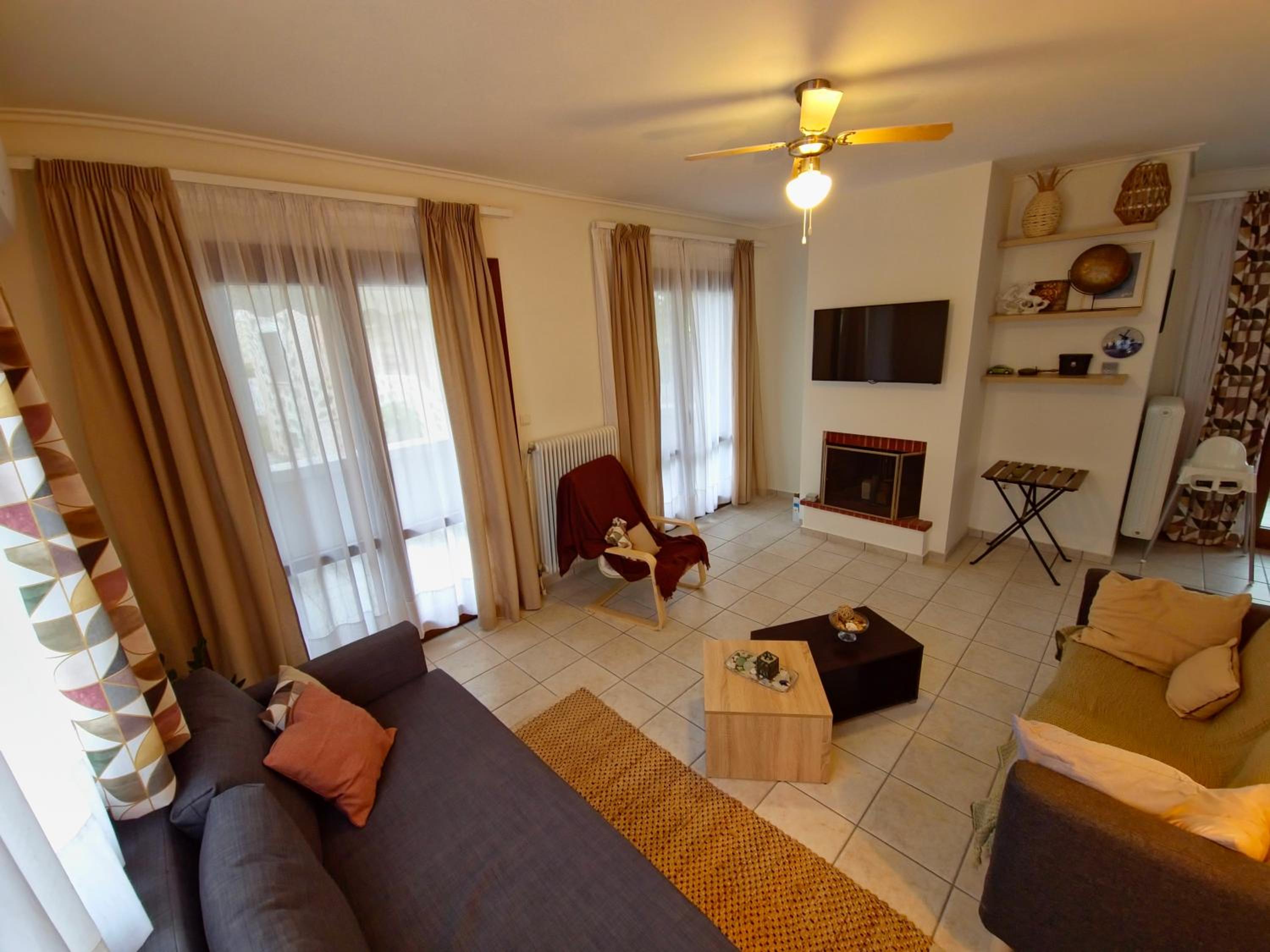 Three-Bedroom Villa photo 1