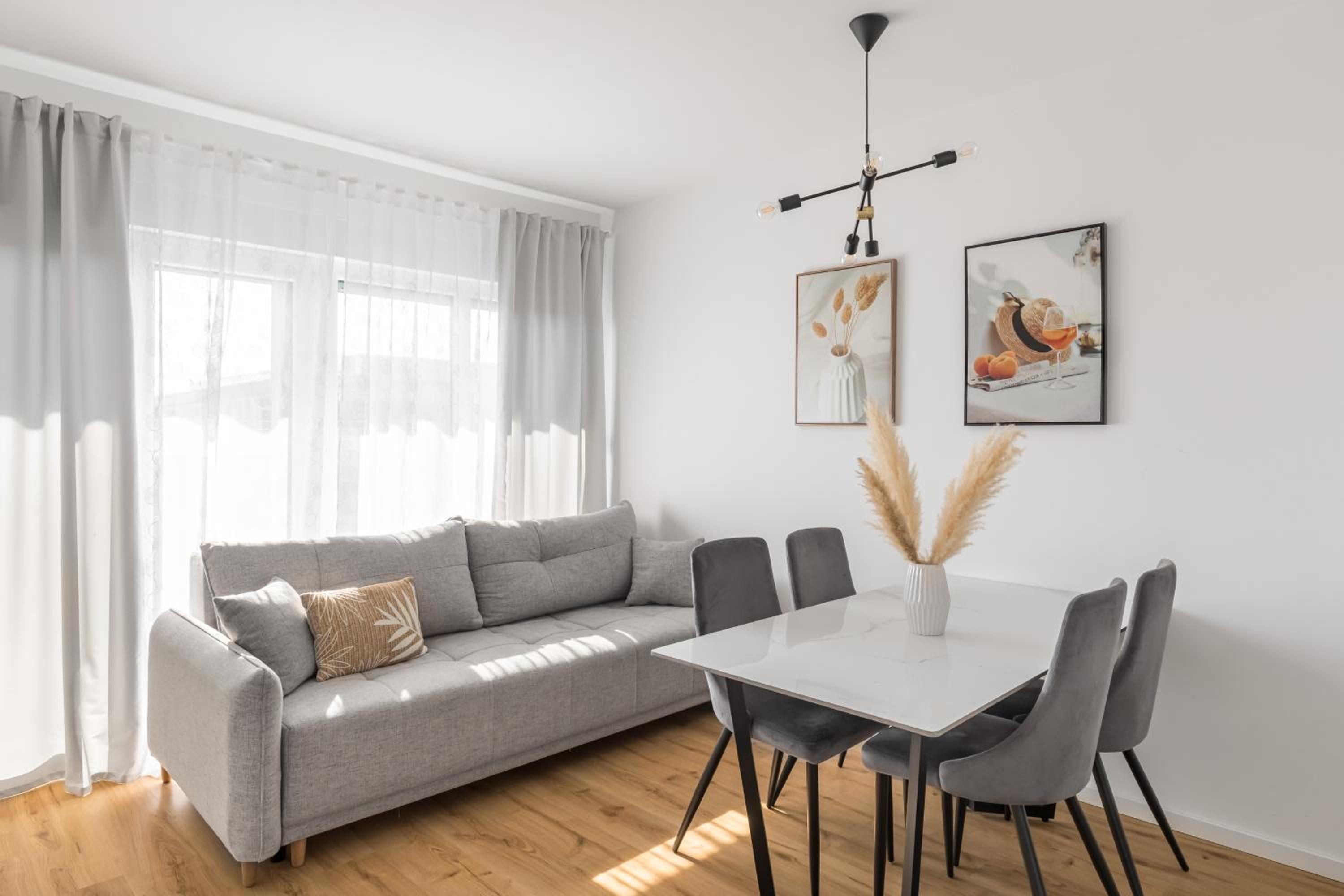 Three-Bedroom Apartment - Photo 12