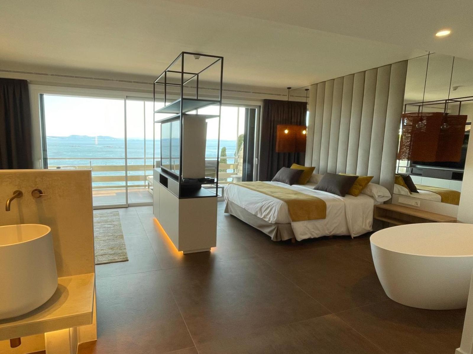 Junior Suite with Sea View - Photo 8