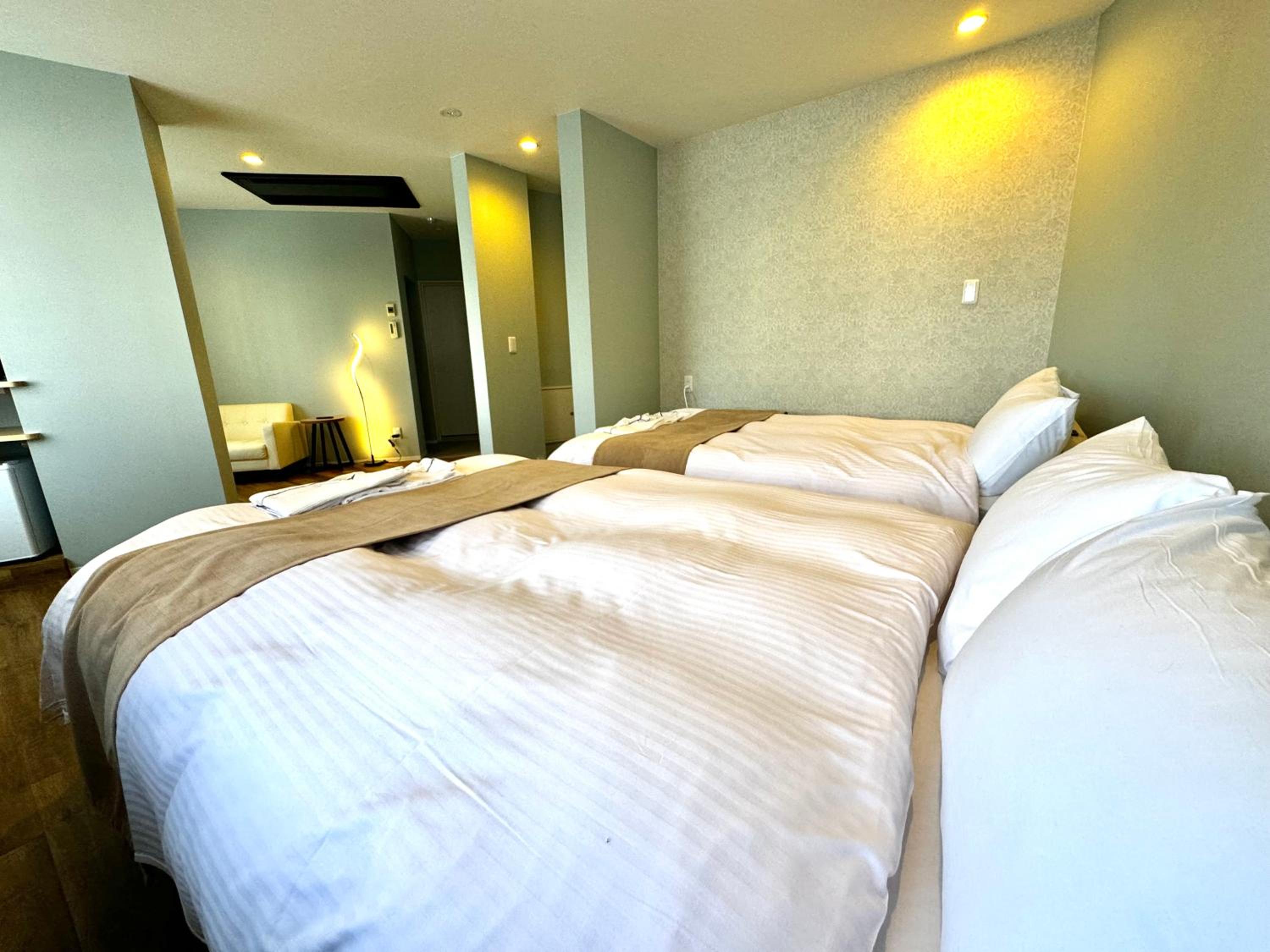 Deluxe Family Room - Photo 1