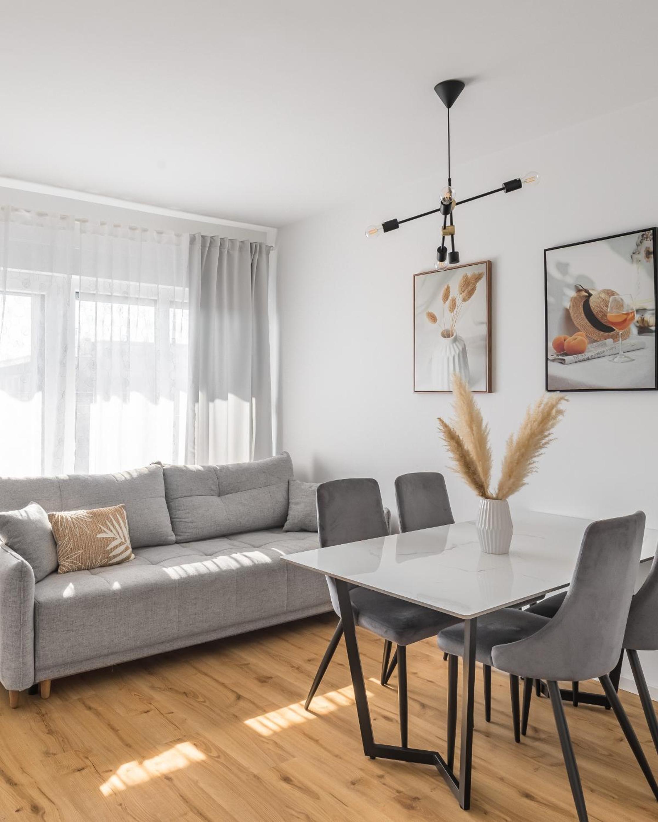 Three-Bedroom Apartment - Photo 14