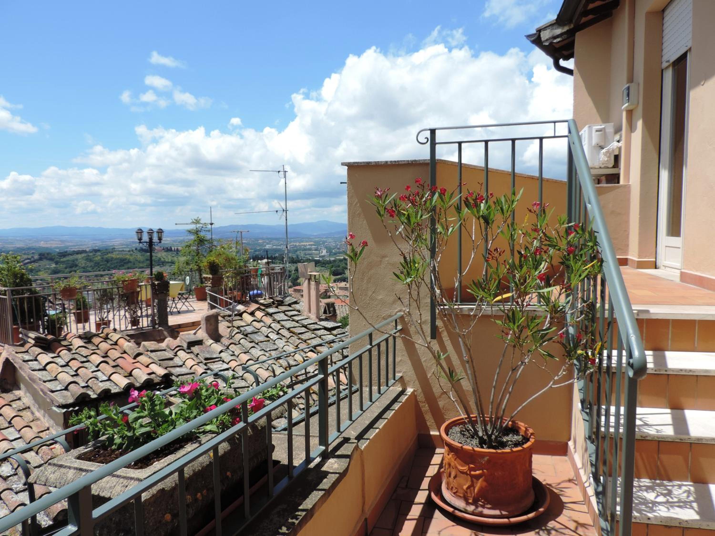Double or Twin Room with Terrace - Photo 13