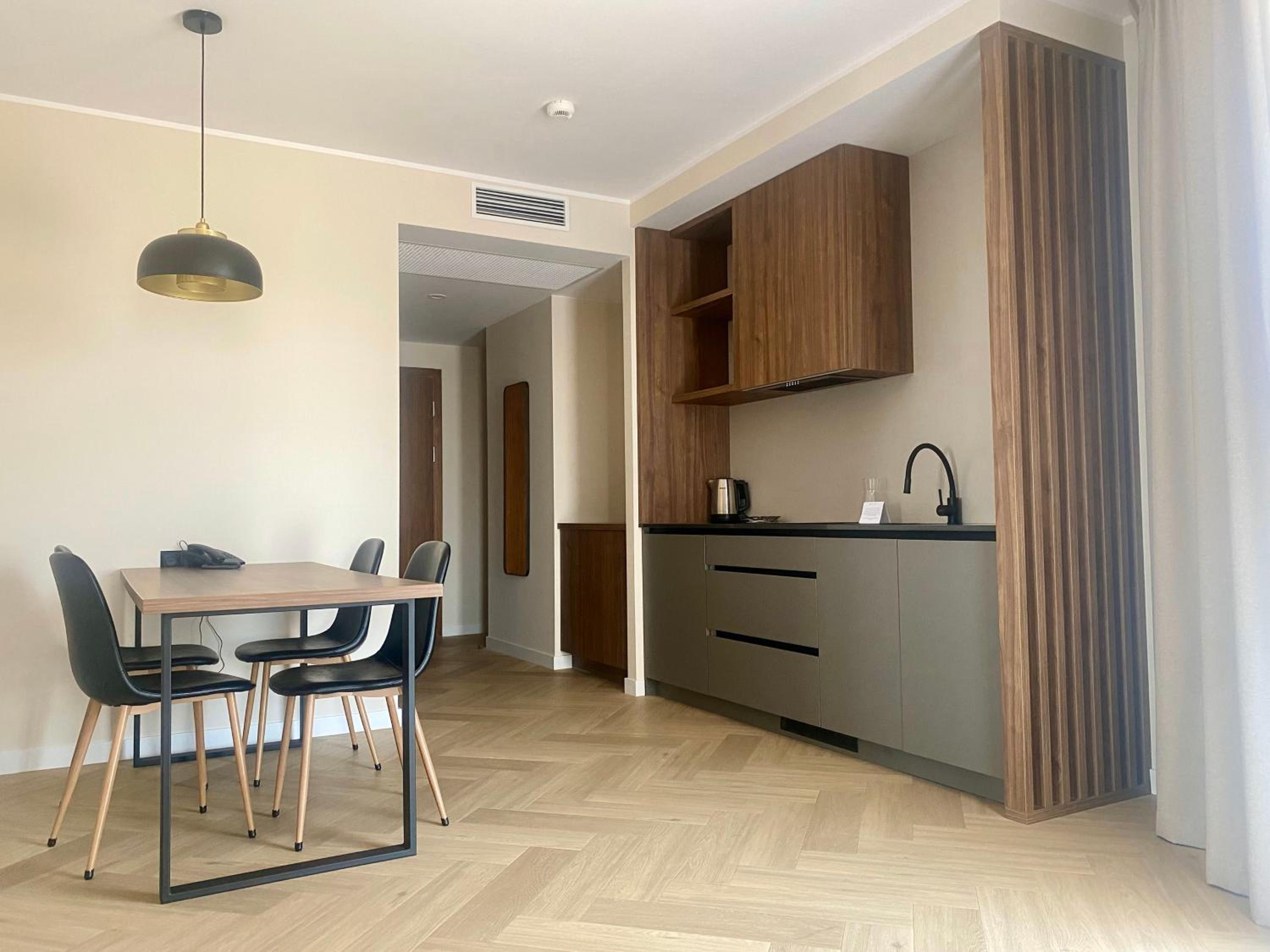 Junior Suite with Bay View - Photo 7