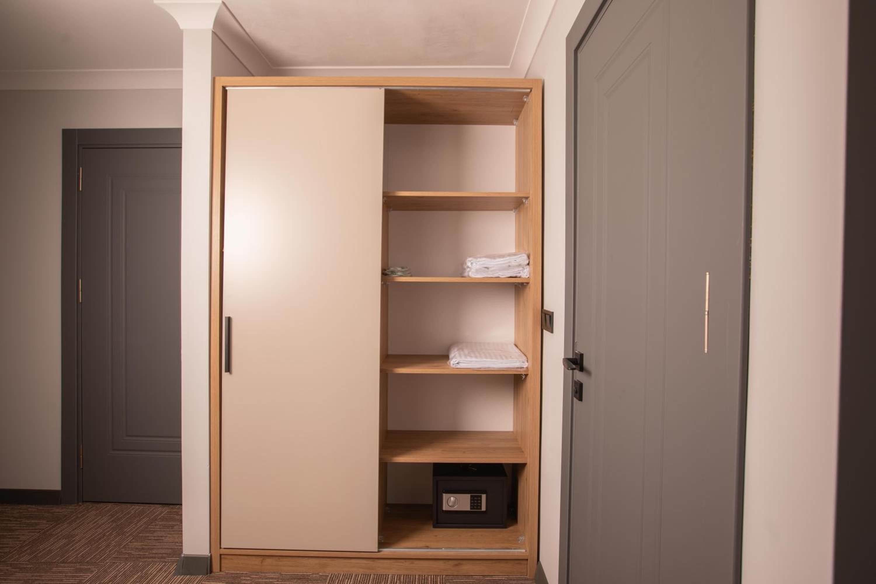 Suite with Sea View - Photo 8