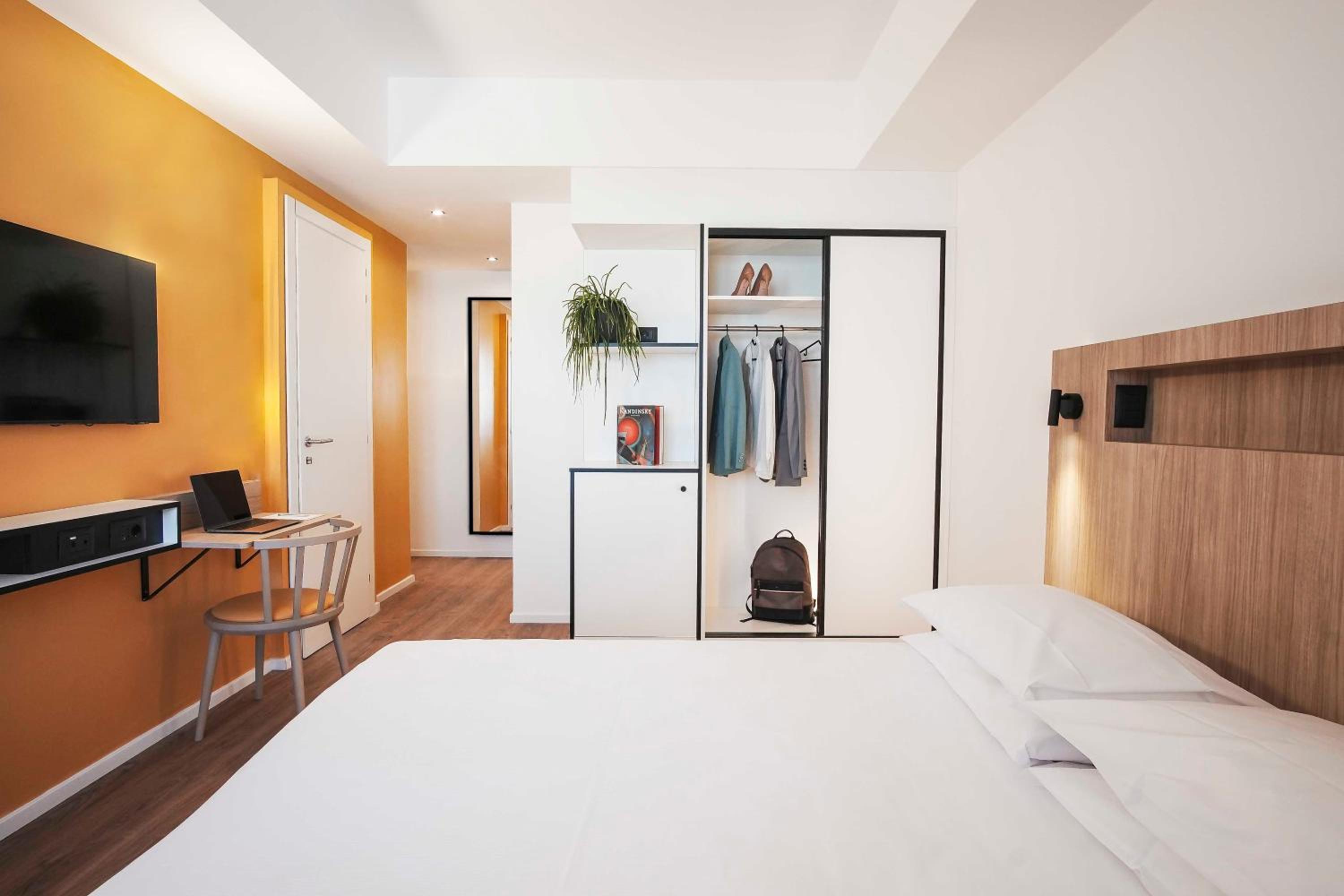 Superior Double Room - Photo 3