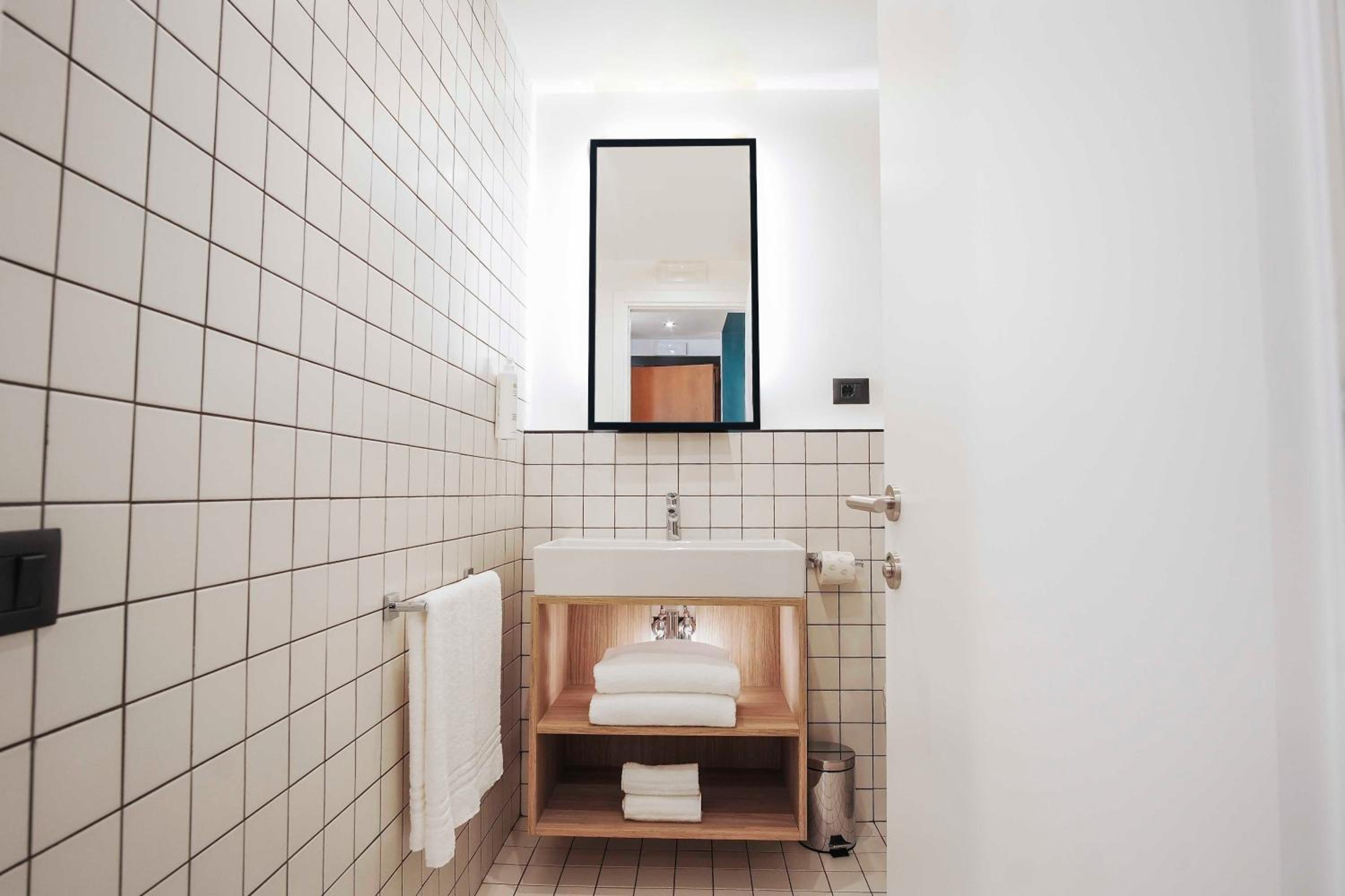 Superior Double Room - Photo 9