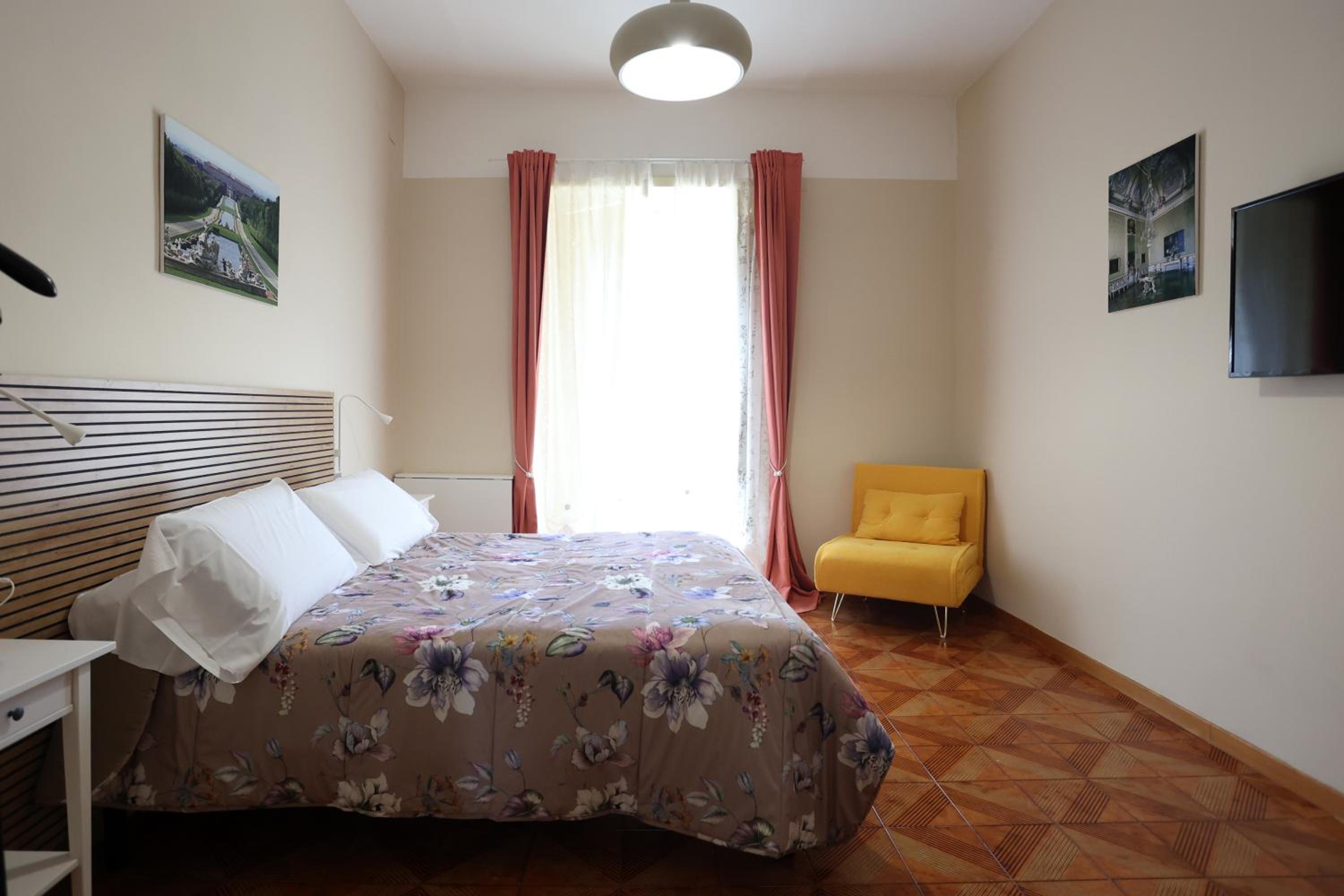 Superior One-Bedroom Apartment with Balcony