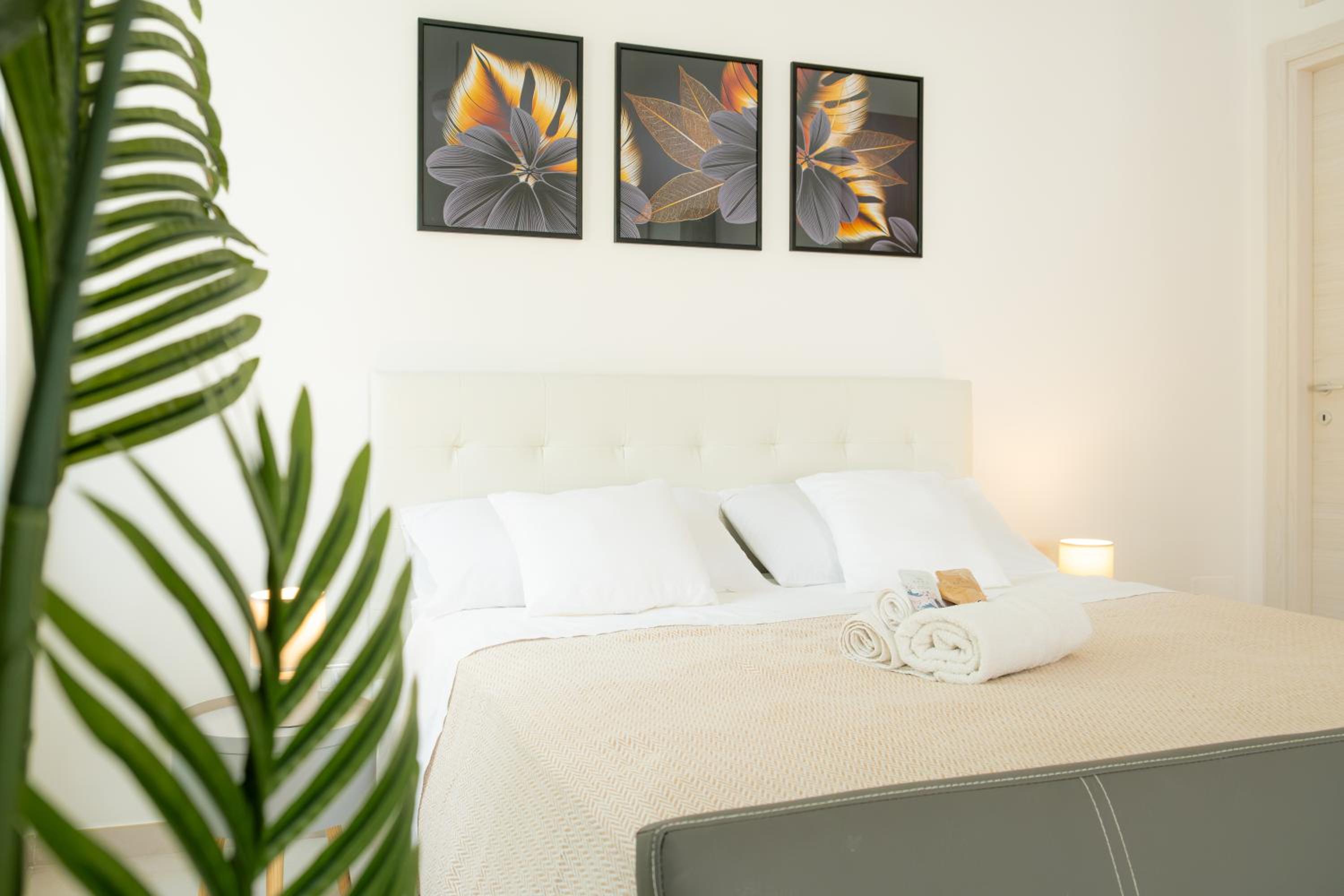 Studio with Sofa Bed
