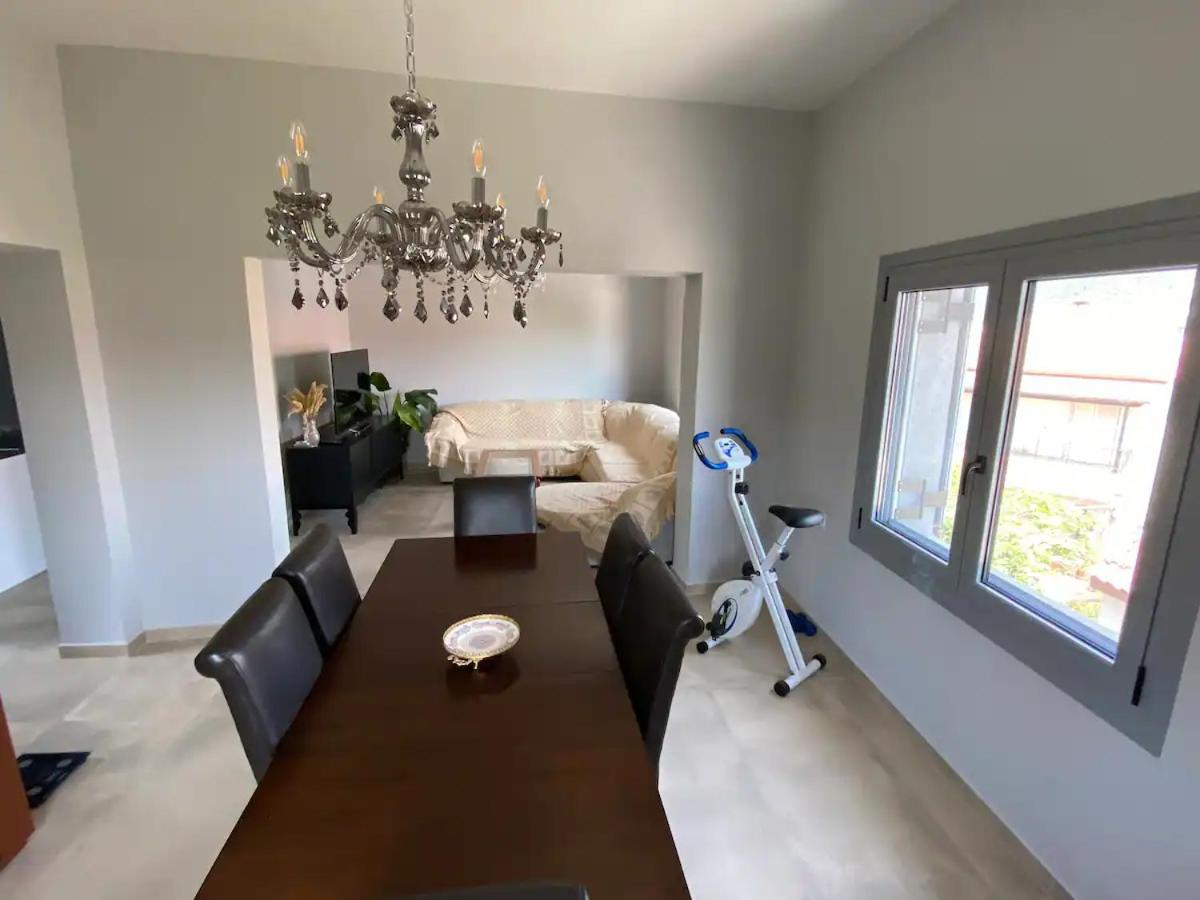 Two-Bedroom Apartment with Garden View photo 2