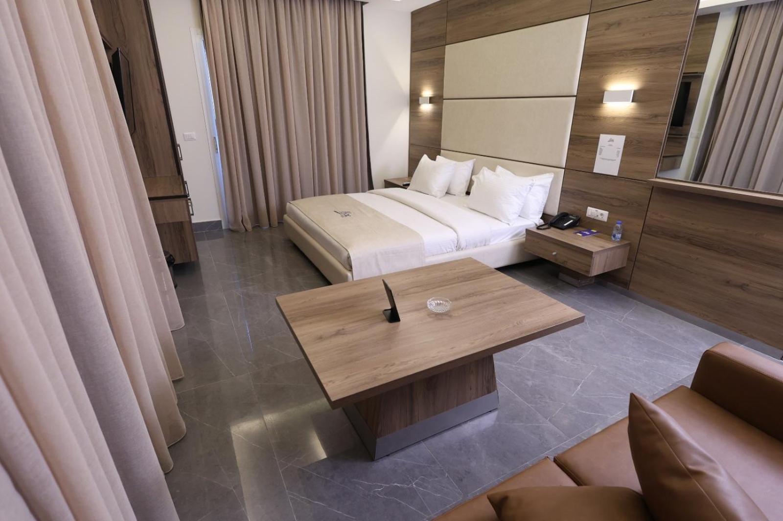 Junior Suite - Photo 22