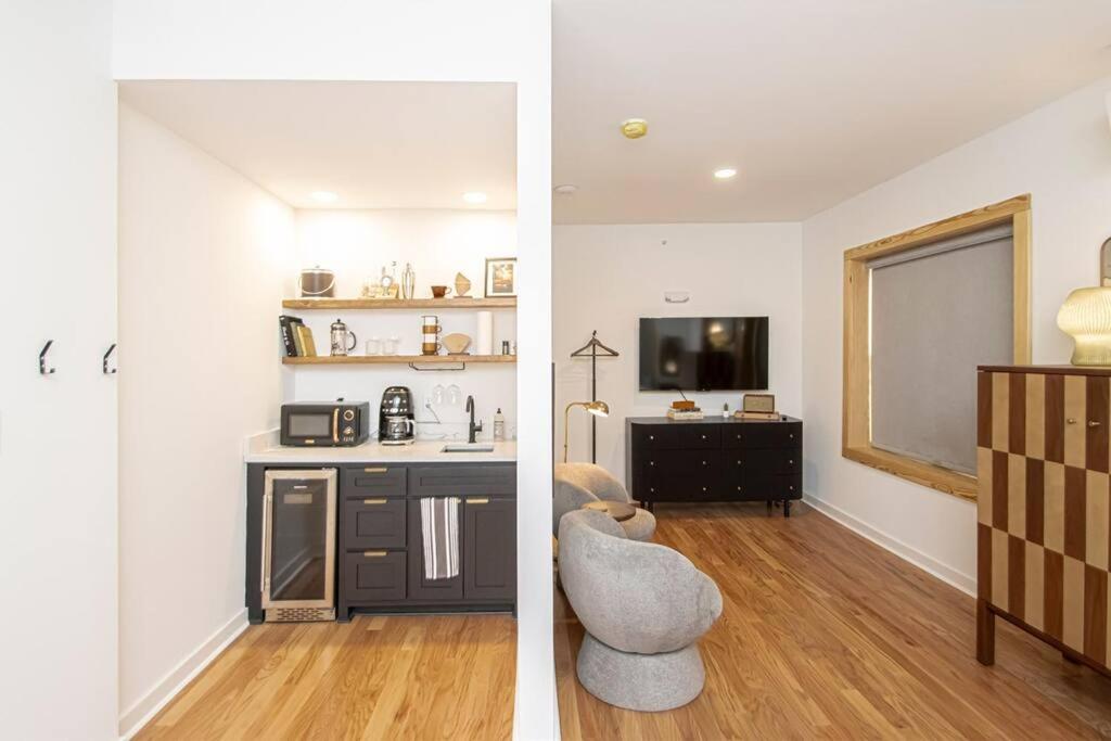 Deluxe King Room photo 3