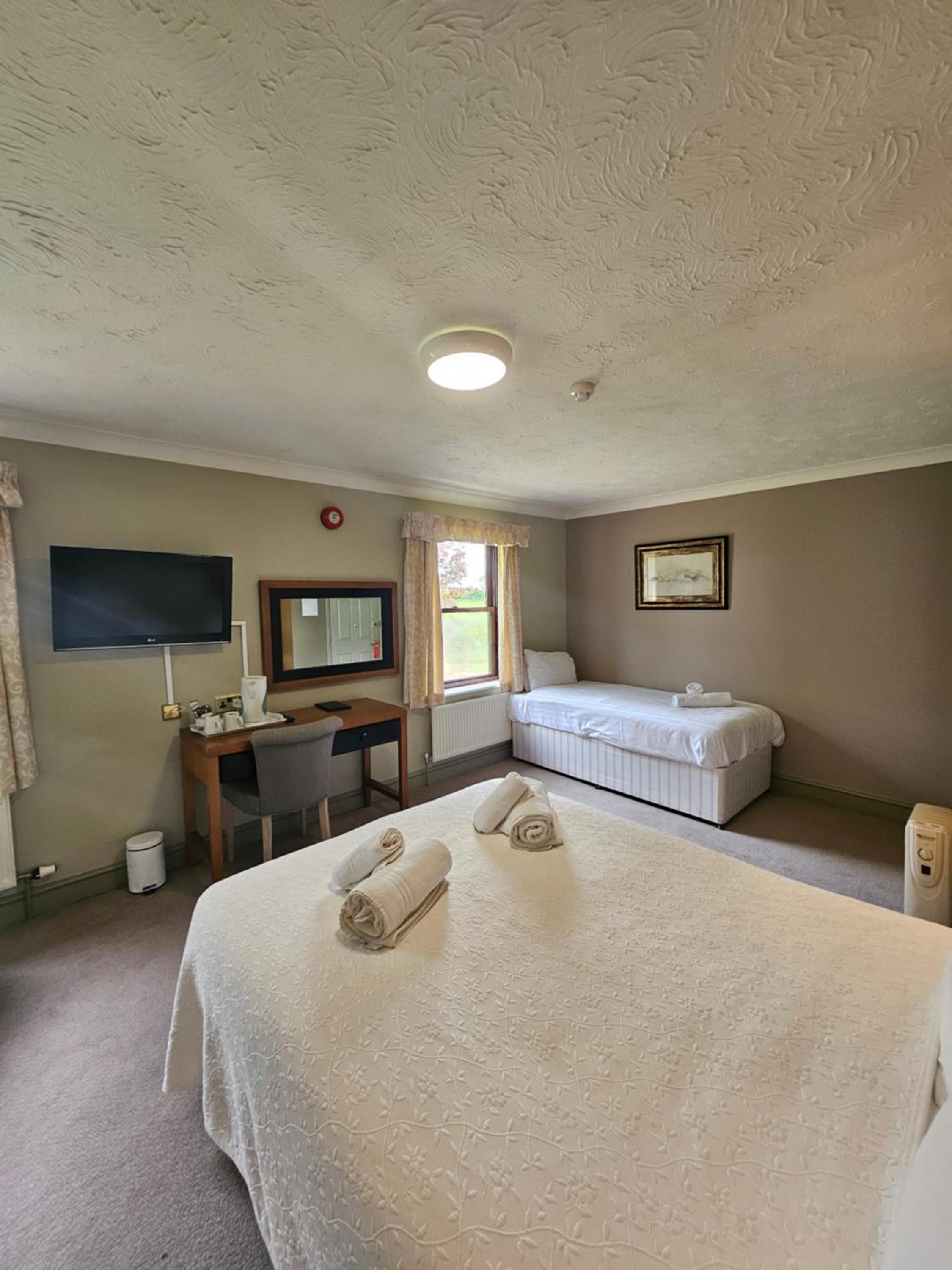 Executive Double Room - Photo 10