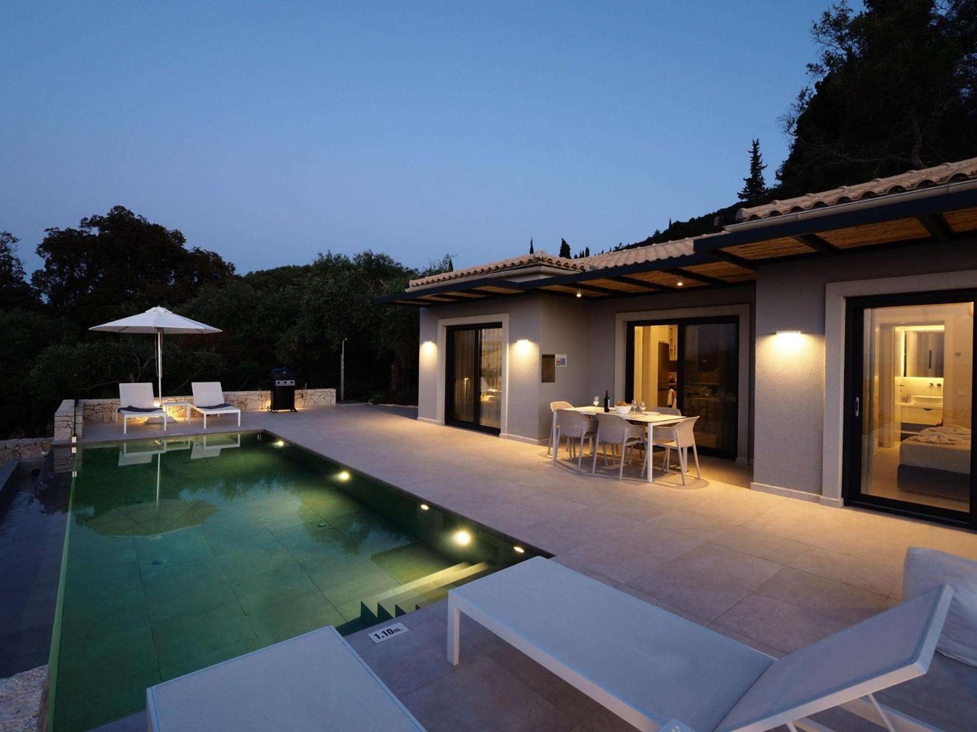 Villa photo 2