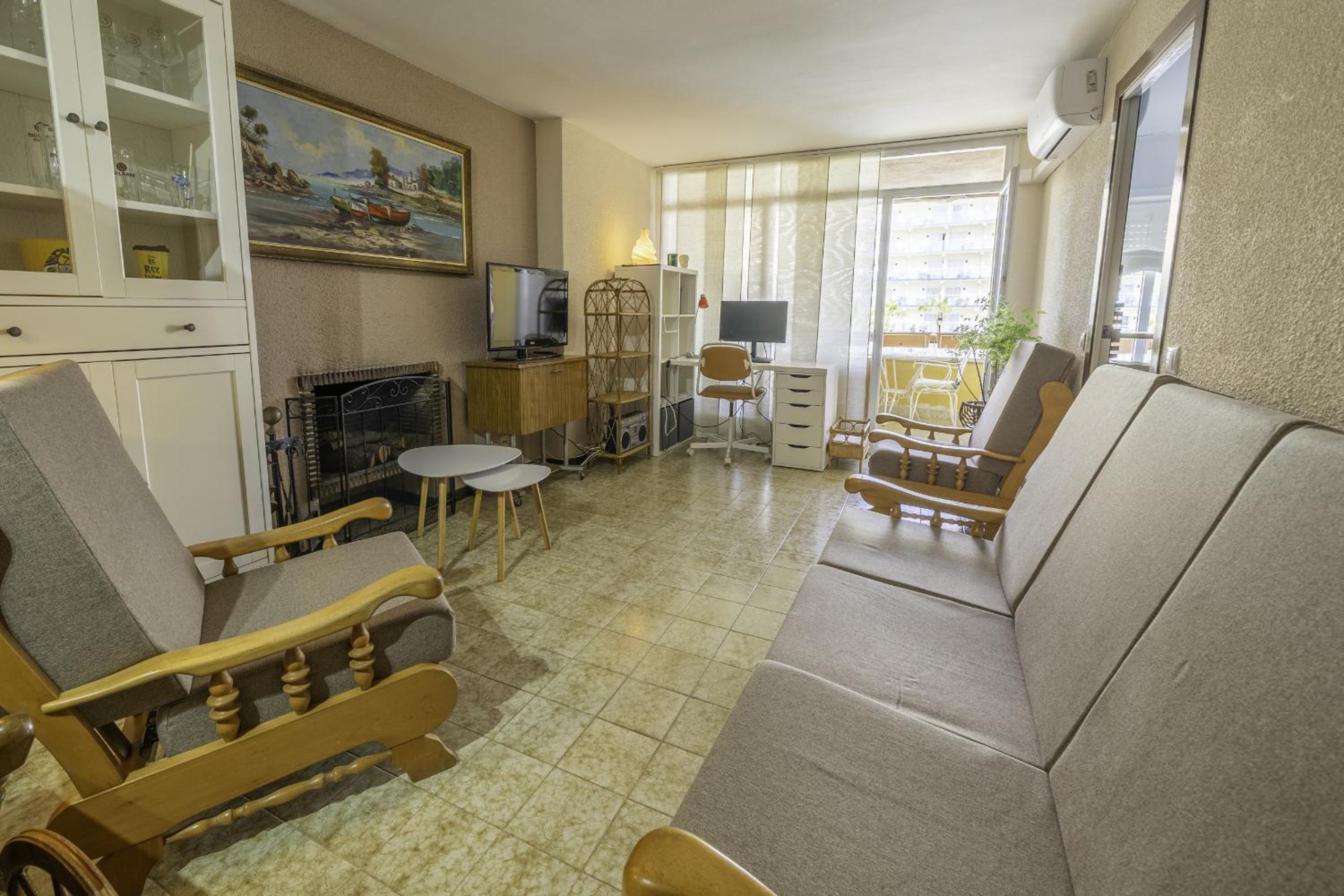 Apartamento de Dos Habitaciones con Vista al Mar