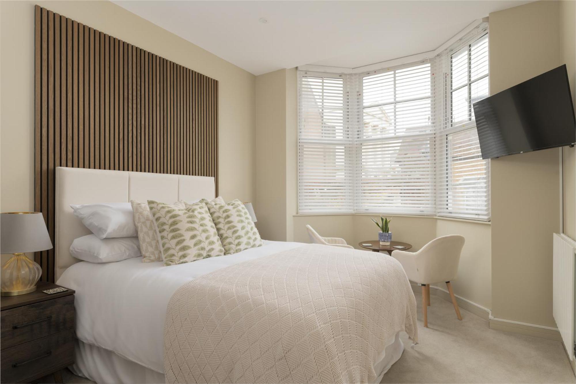 Superior King Room