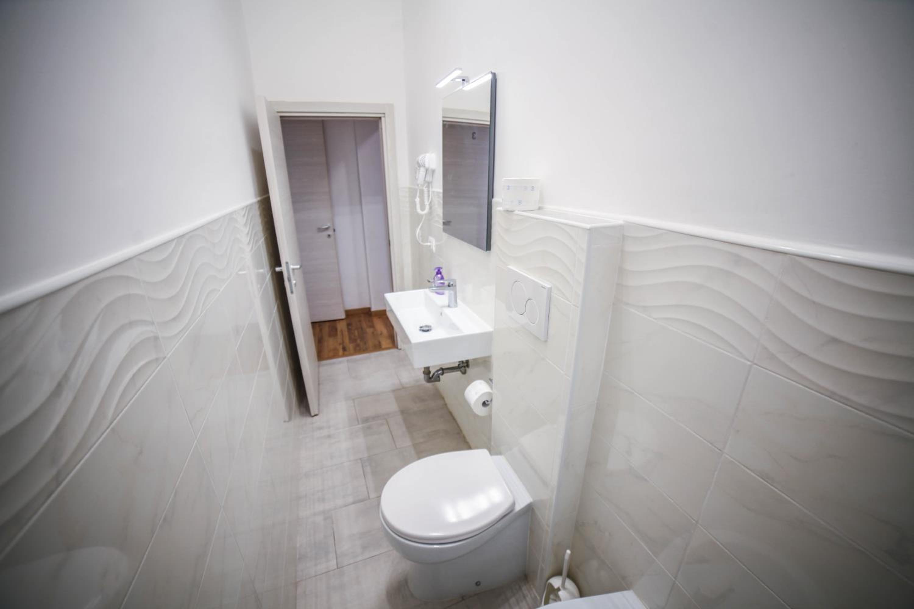 Triple Room with Private Bathroom photo 3
