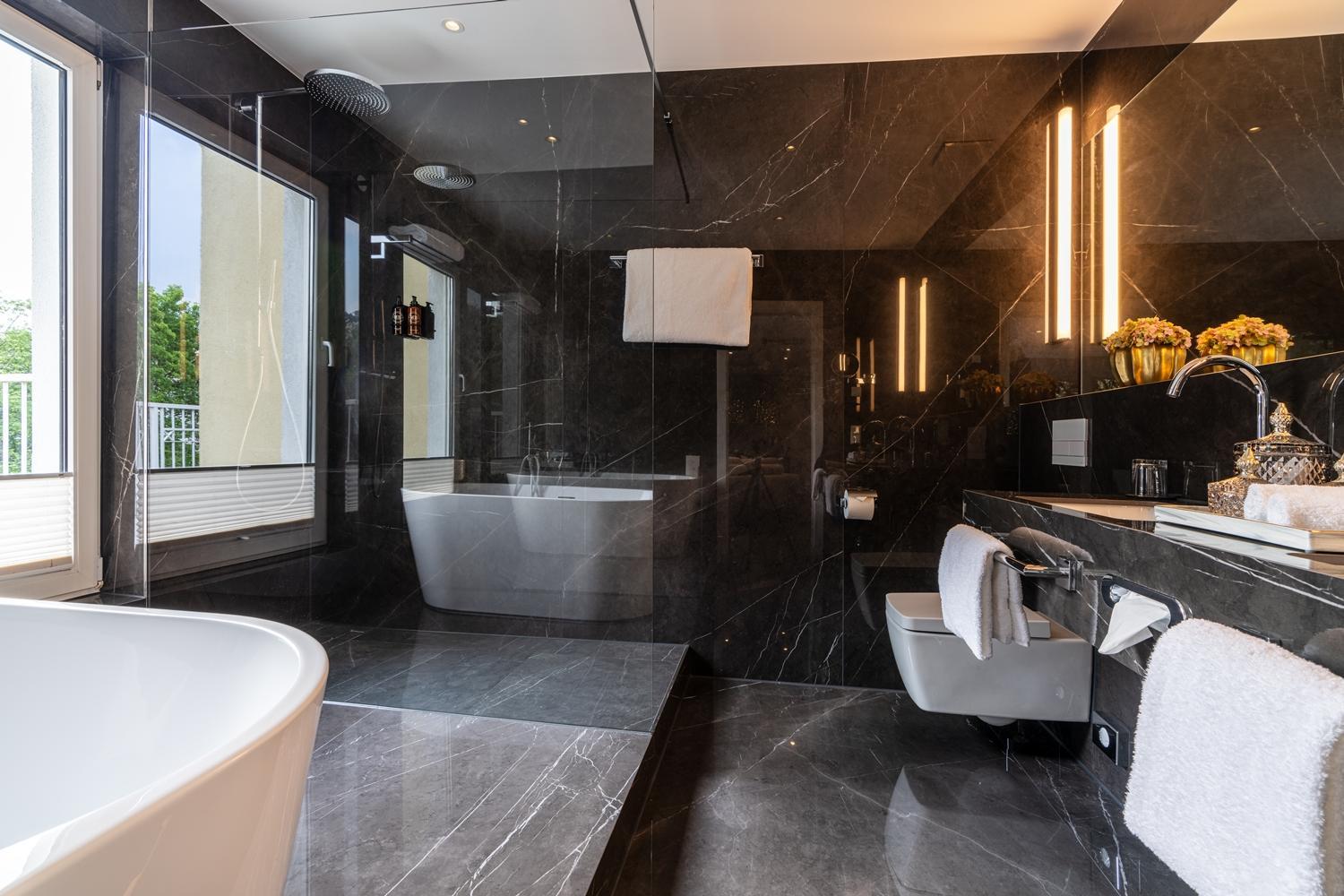 Penthouse with Roof Terrace - Photo 8