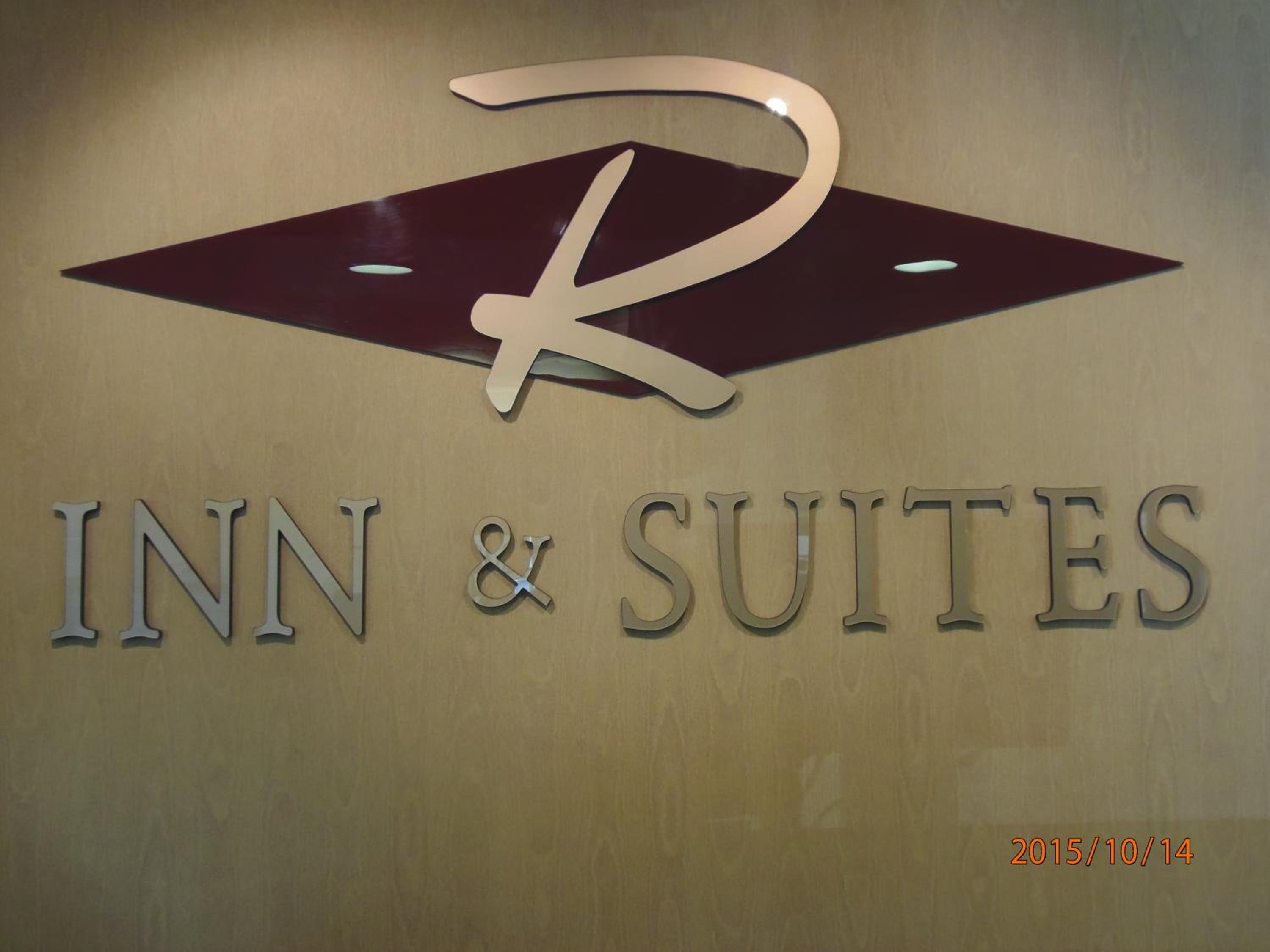 Standard Queen Room with Two QUeen Beds - New Building - Photo 12