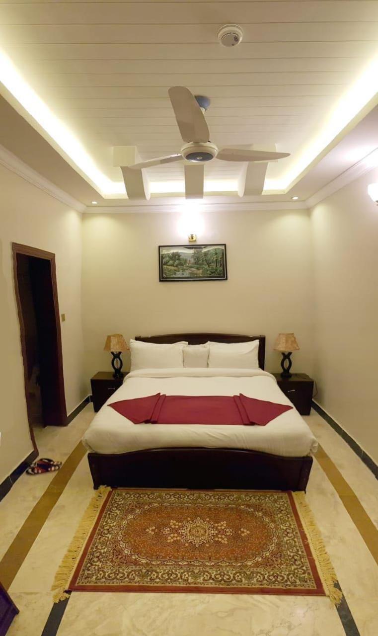 Deluxe Suite photo 2