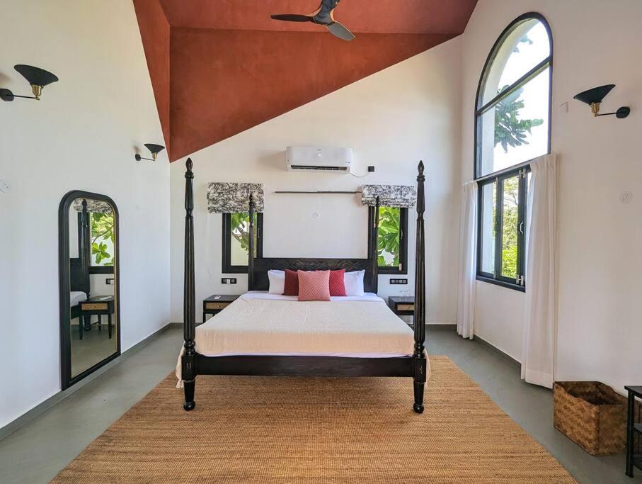 Villa photo 1