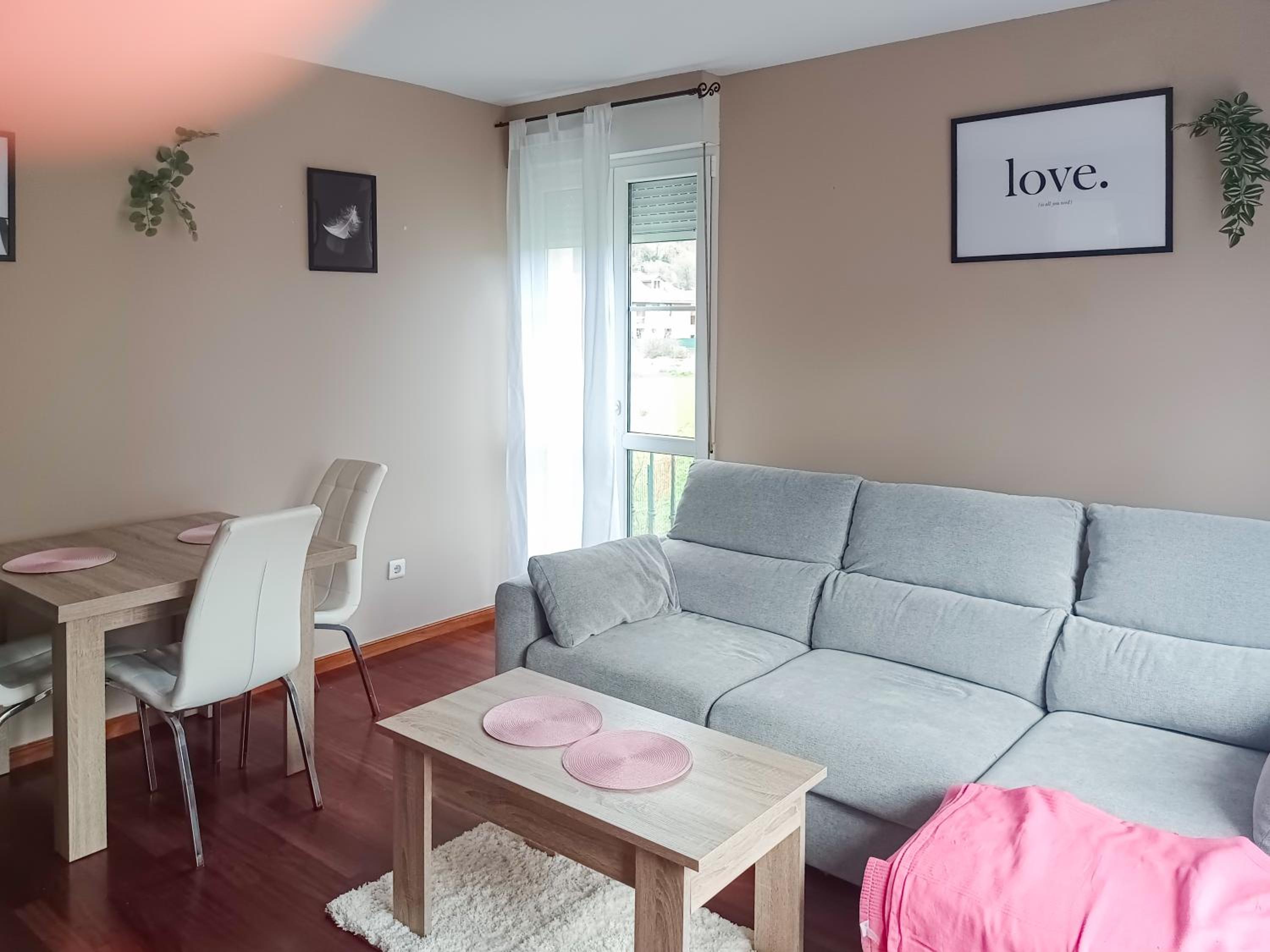 Apartamento de Dos Habitaciones con Vista
