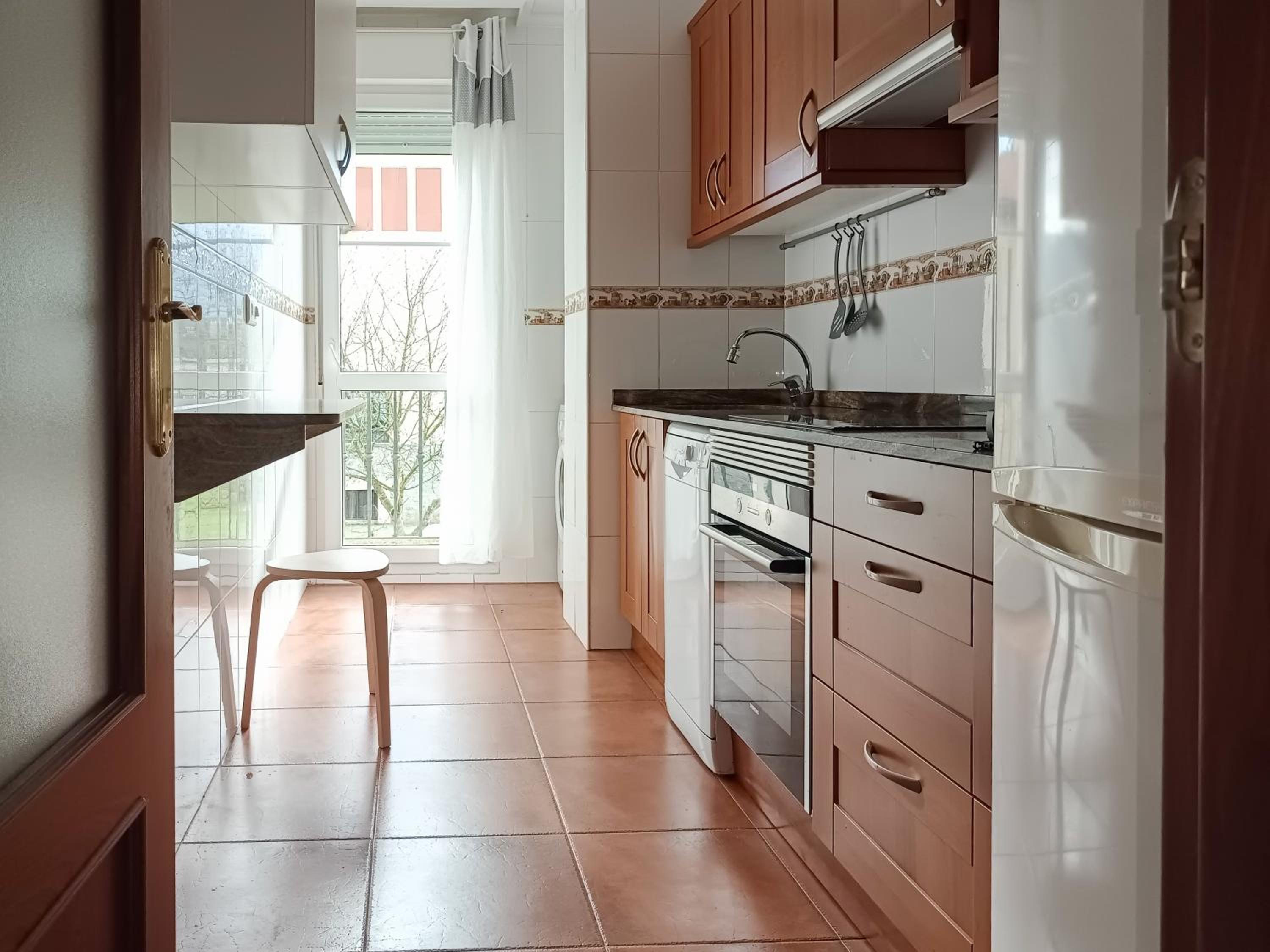Two-Bedroom Apartment with View photo 2