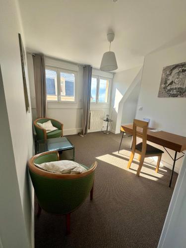 King Suite with Sea View - Photo 2