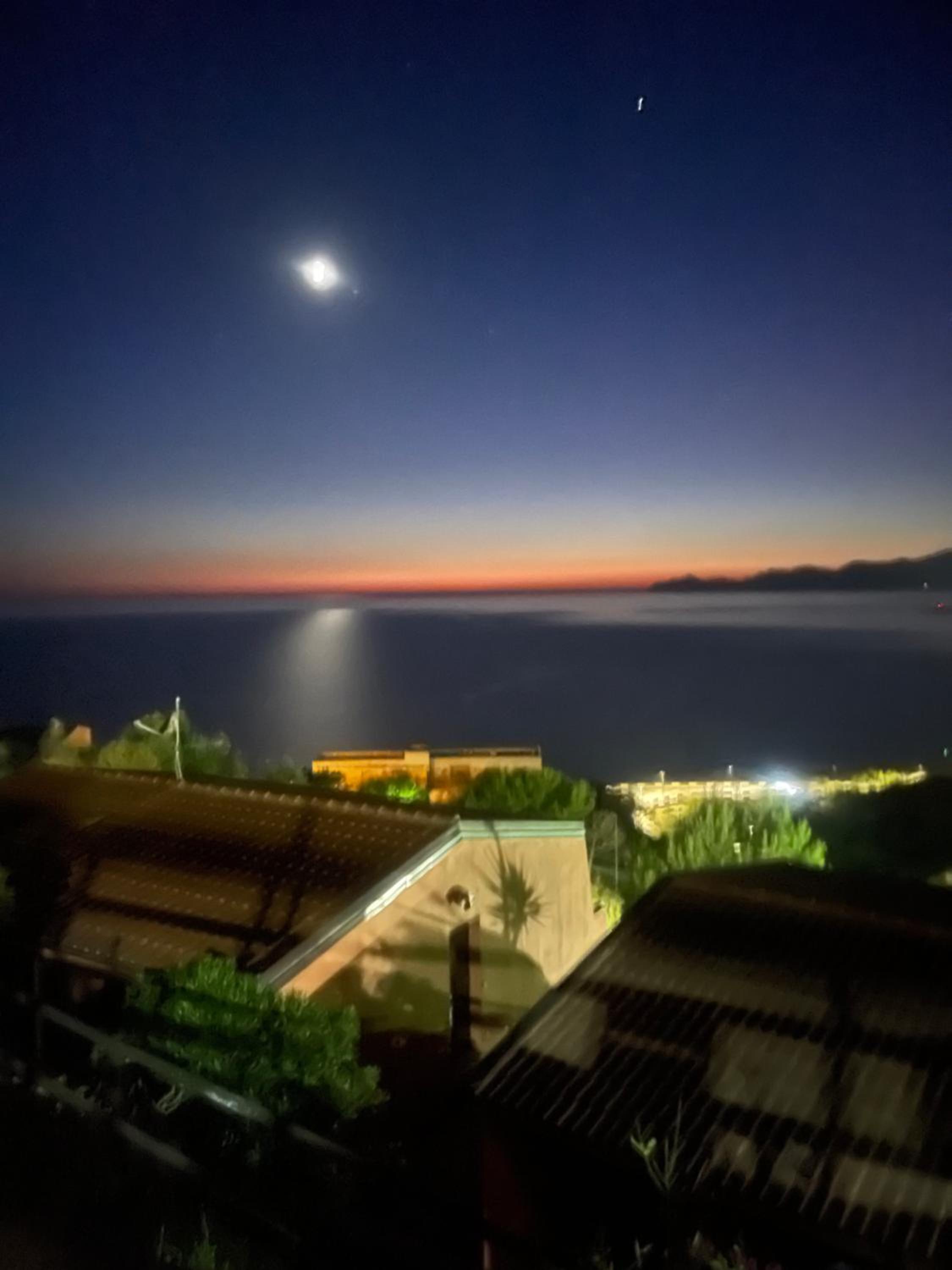 Villa with Sea View photo 2