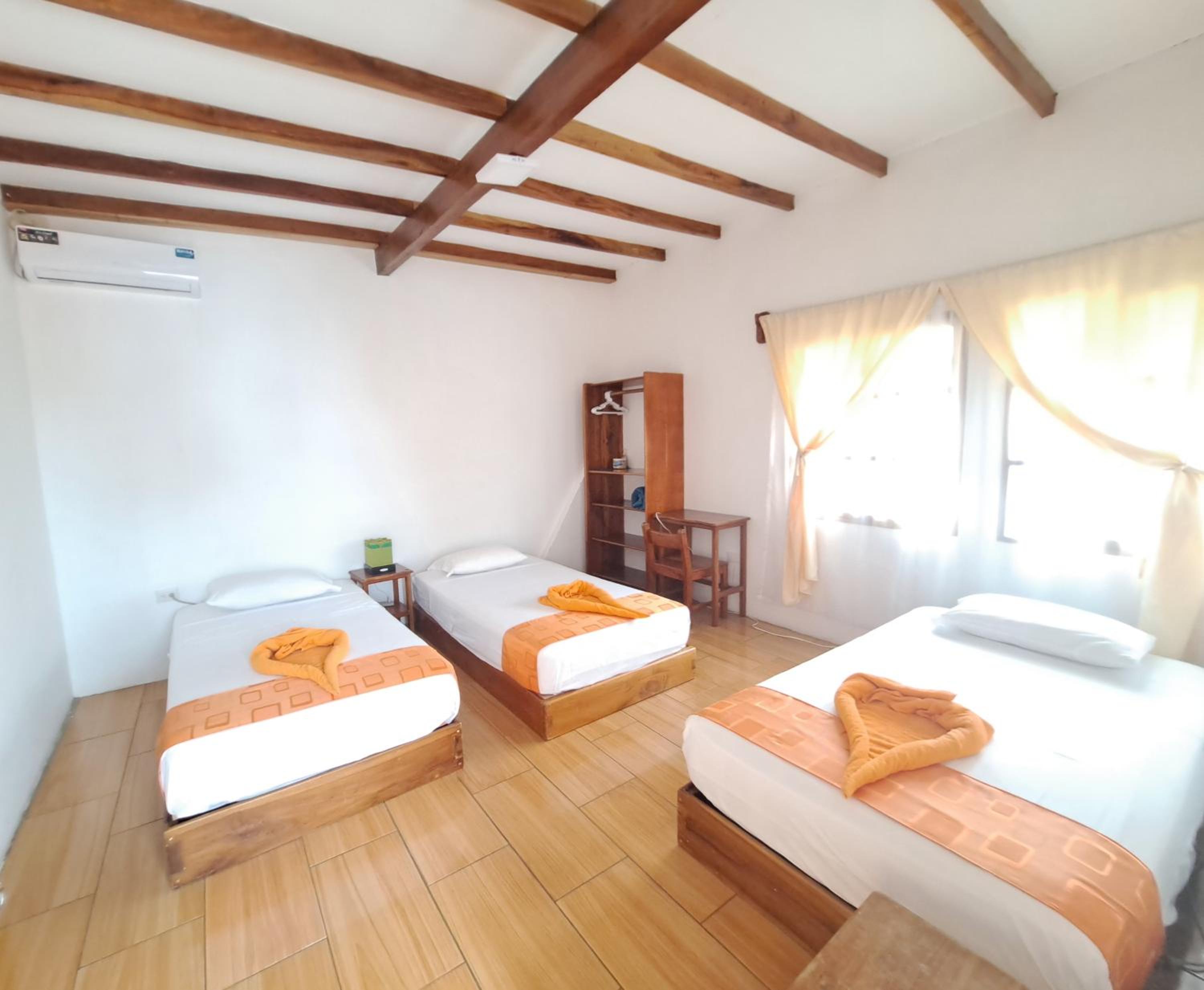 Basic Triple Room photo 1