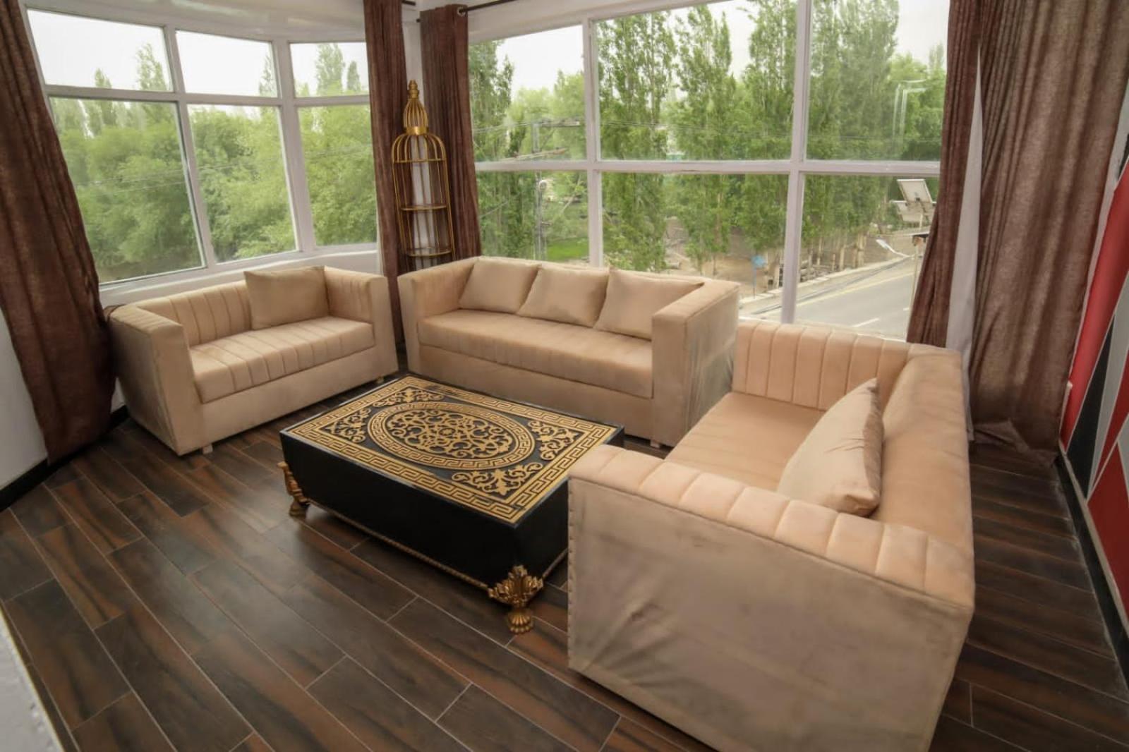 Deluxe King Room