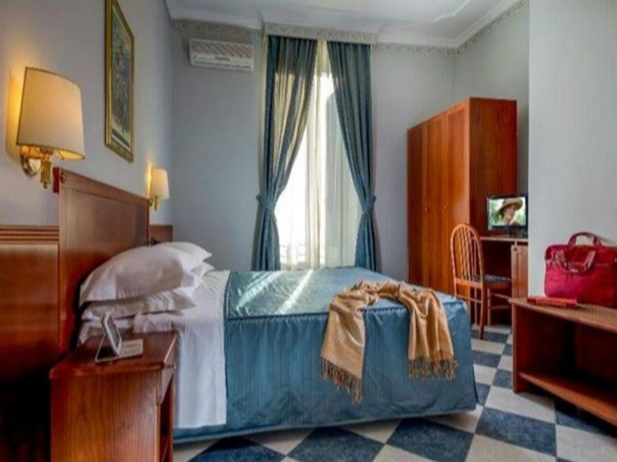 Economy Double or Twin Room photo 2