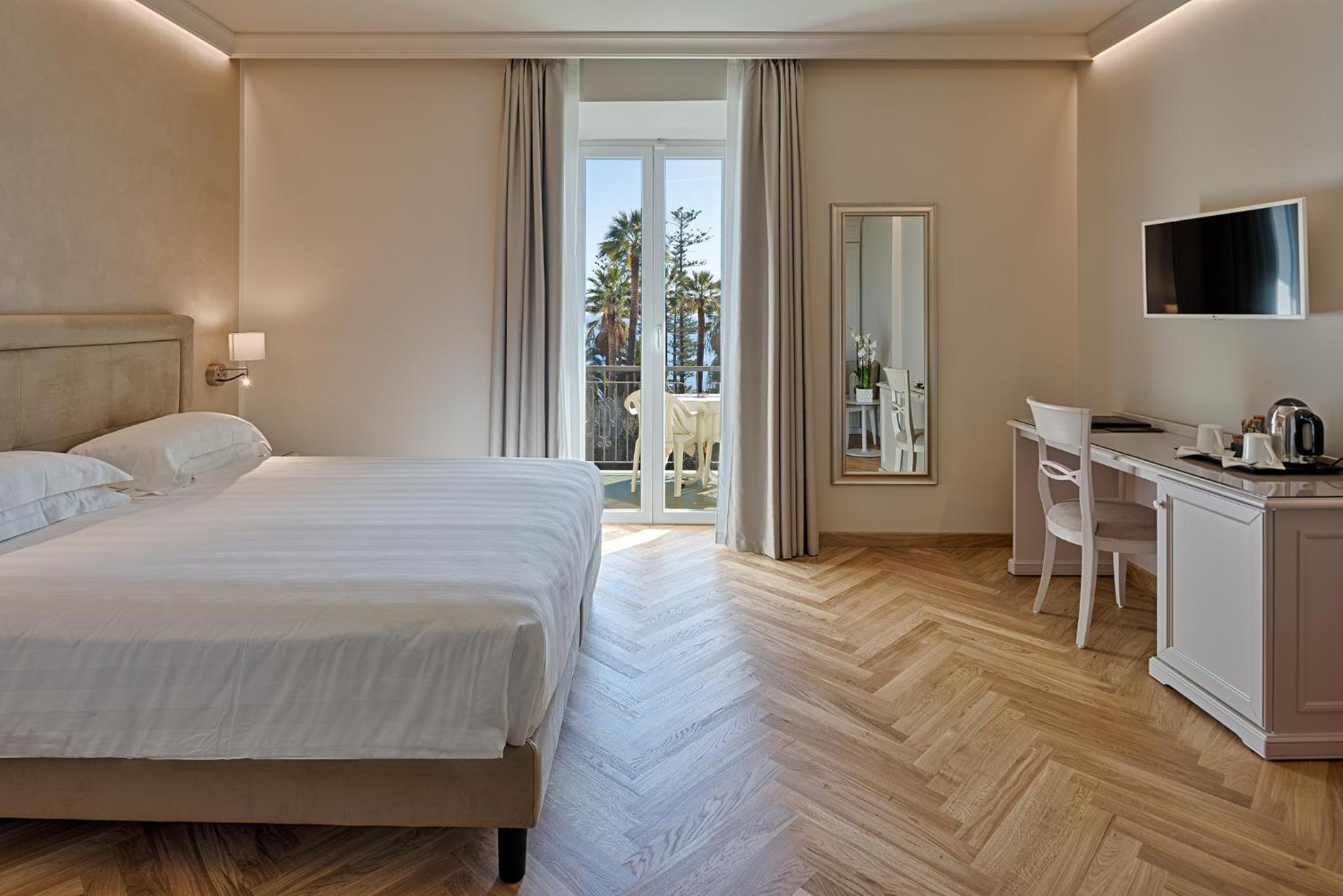 Deluxe Double Room with Sea Side  - Photo 27