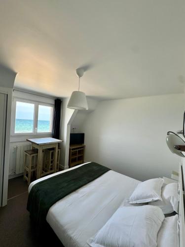 Junior Suite with Sea View - Photo 5