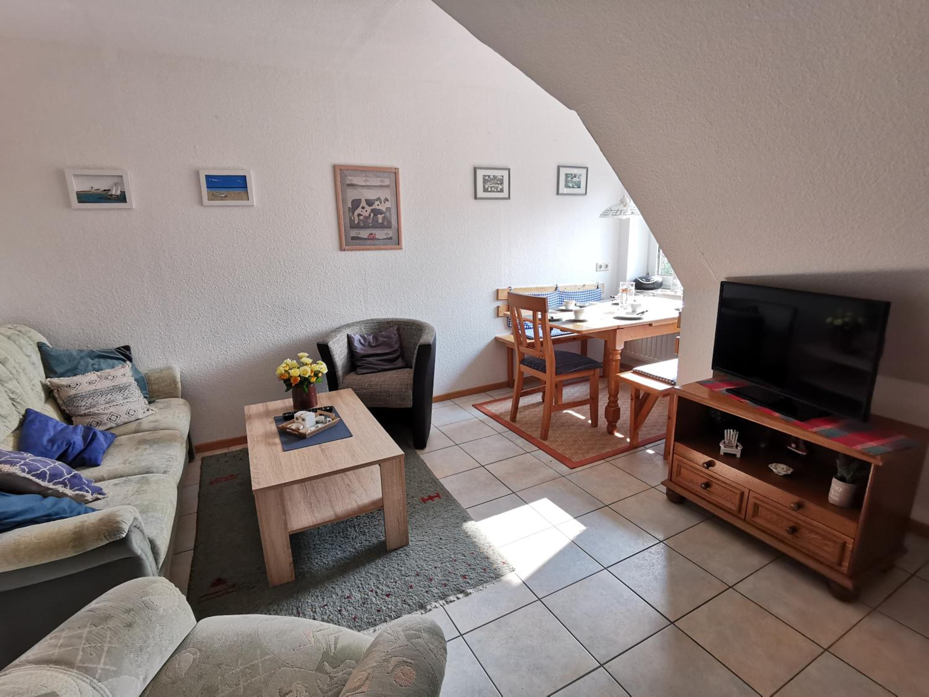 Three-Bedroom Apartment photo 3