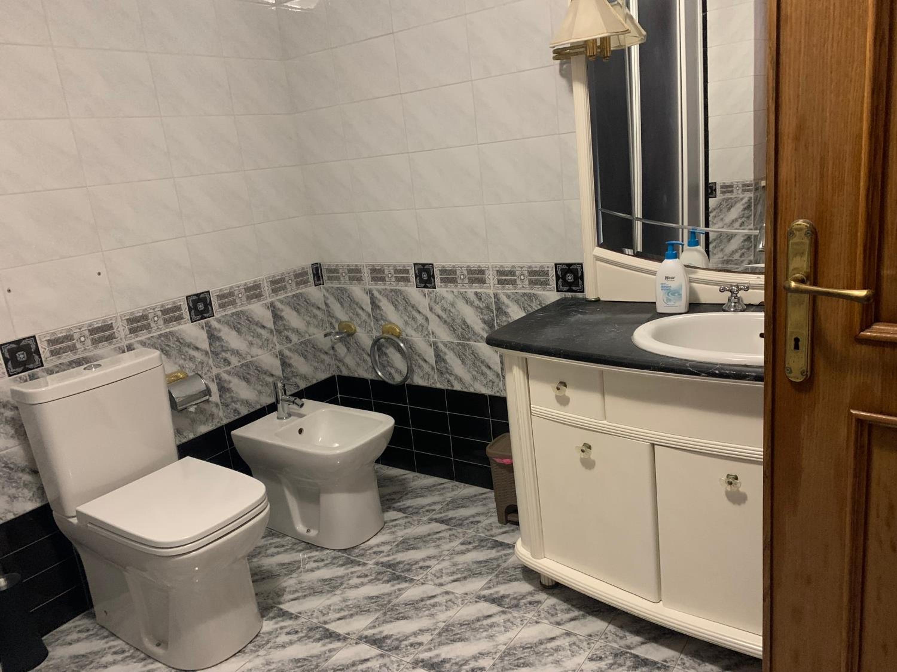 Large Double Room photo 2