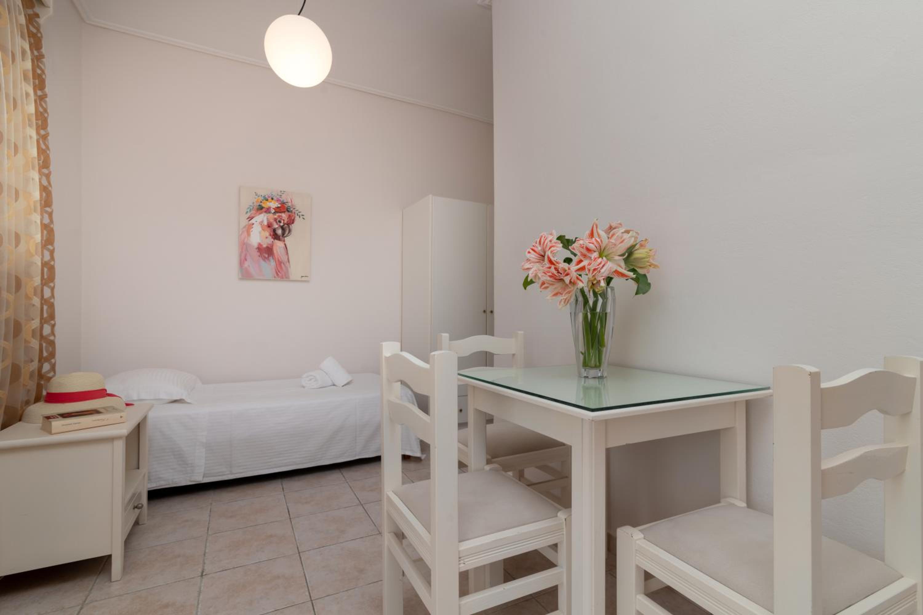 One-Bedroom Apartment with Pool View