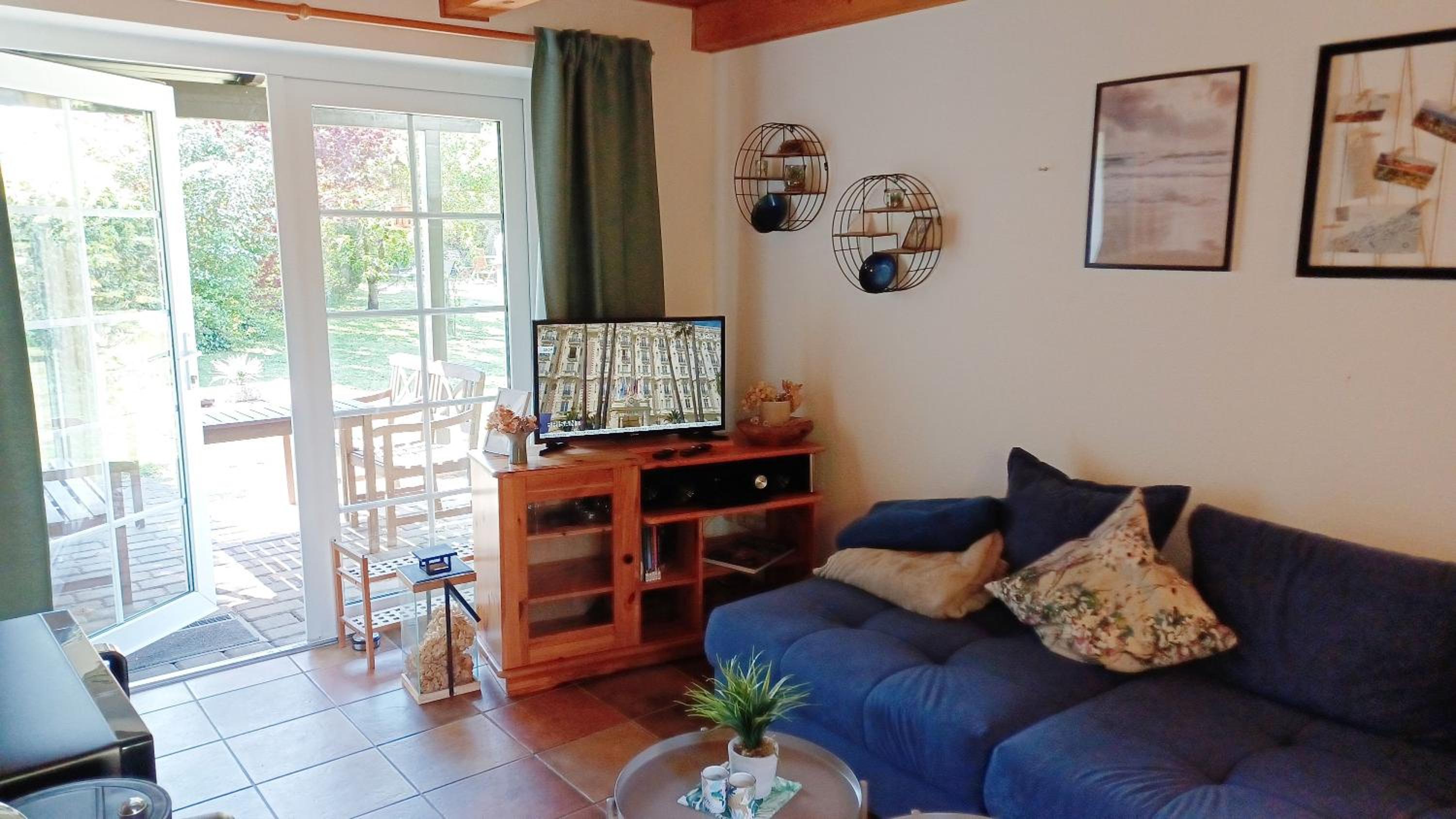 Apartment with Terrace photo 2