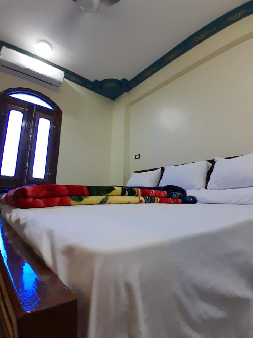 Deluxe Room (2 Adults + 1 Child) photo 3