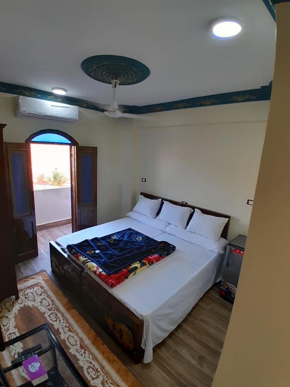 Deluxe Room (2 Adults + 1 Child) photo 2
