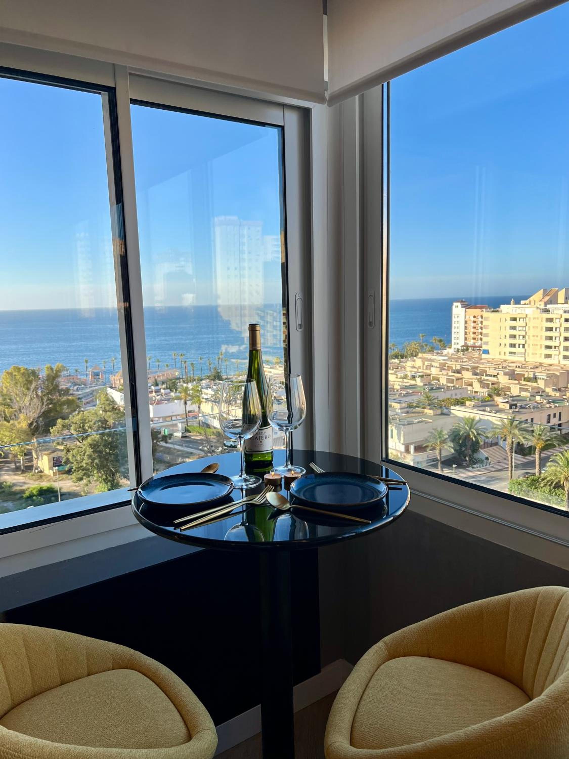 Studio Apartment with Sea View photo 2