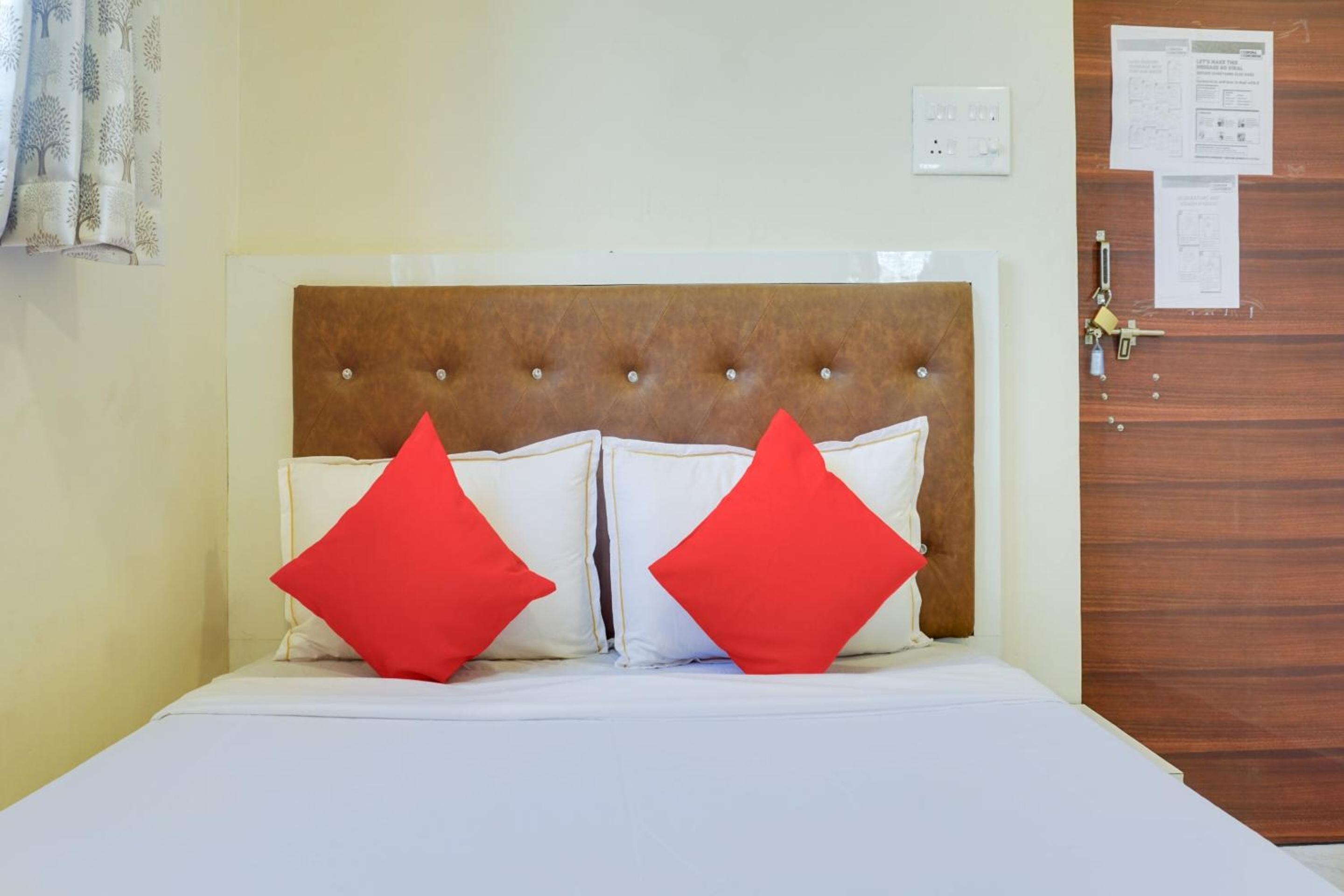 Standard Double Room photo 2