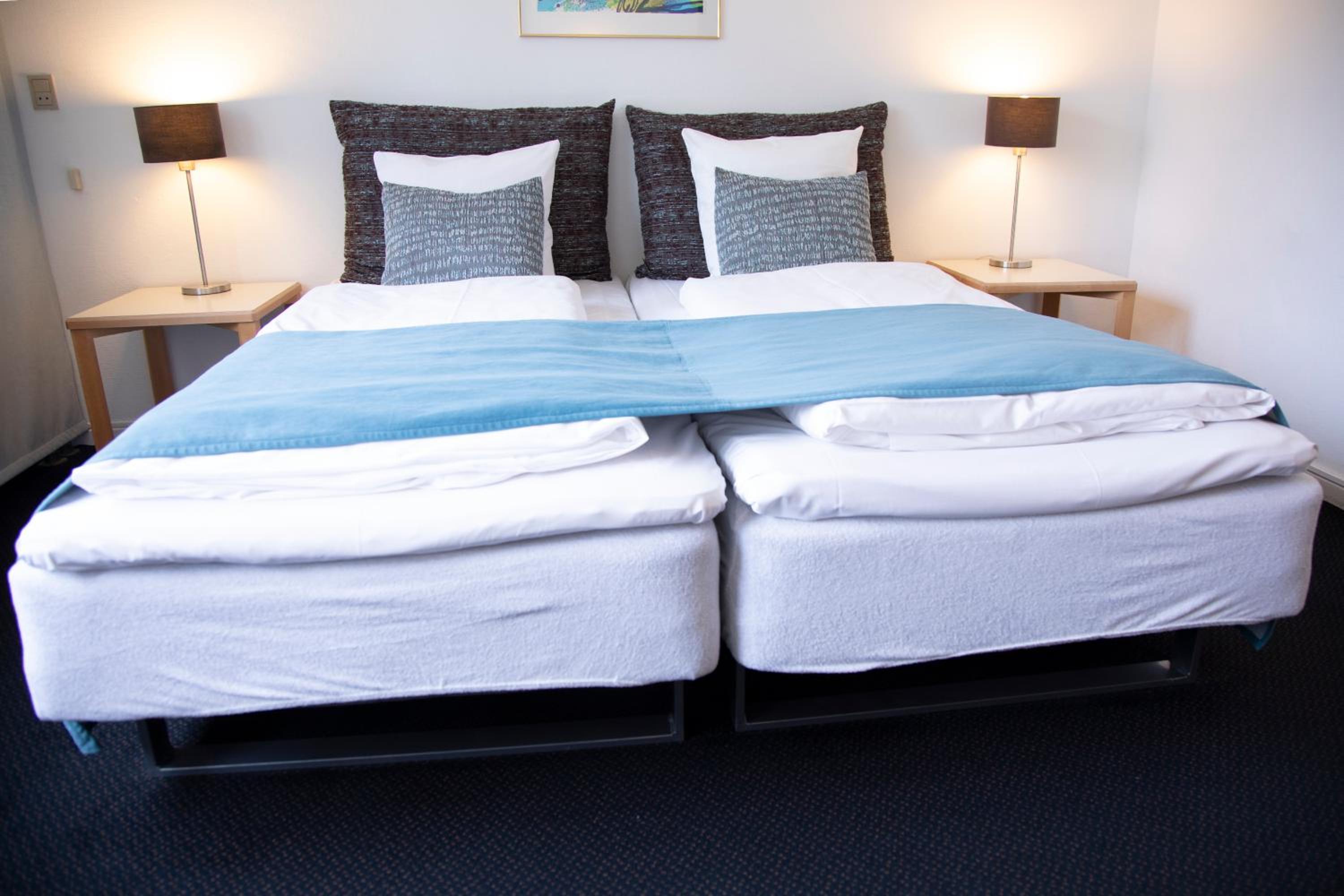 Standard Twin Room with Sea View photo 1