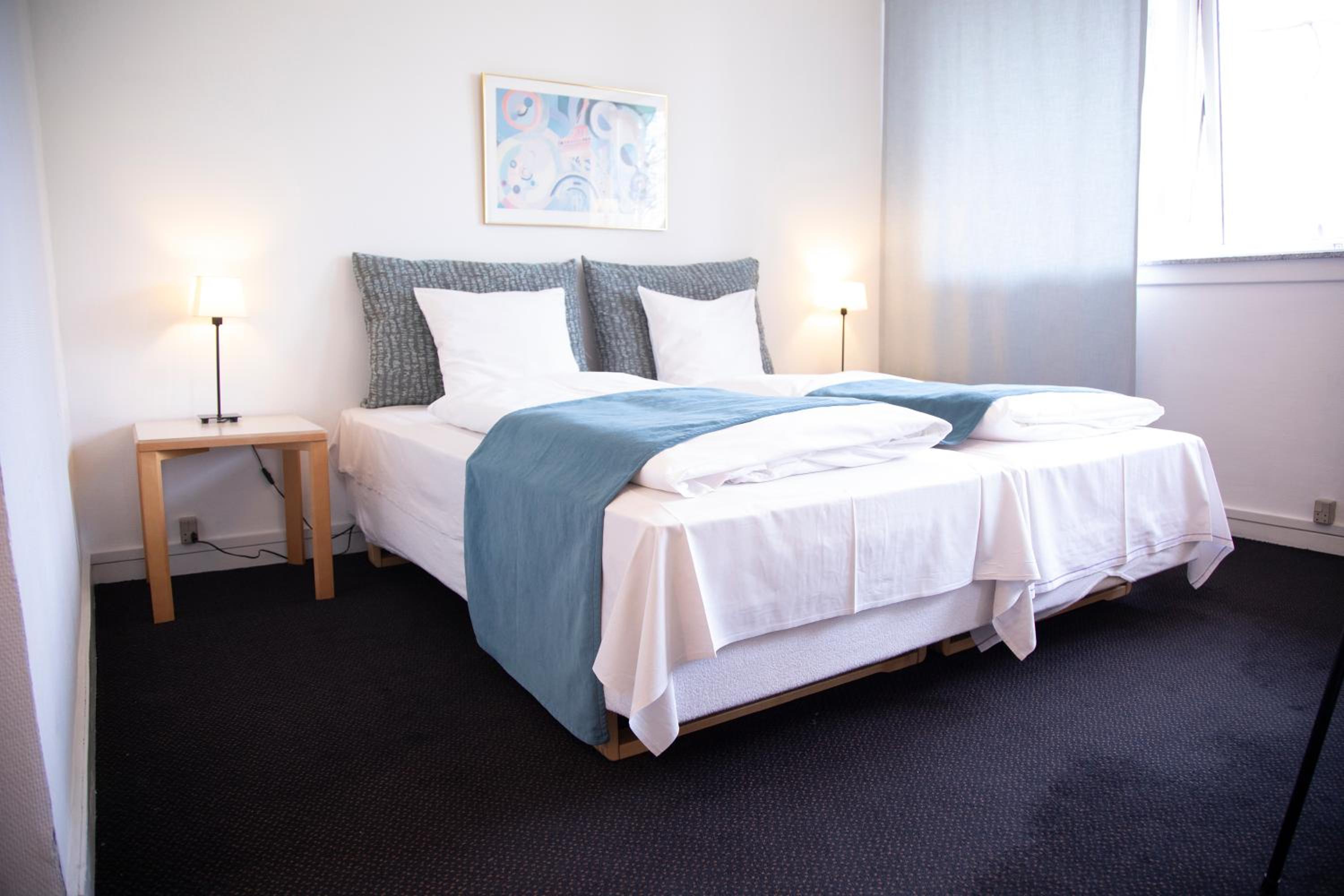 Standard Twin Room with Sea View photo 3