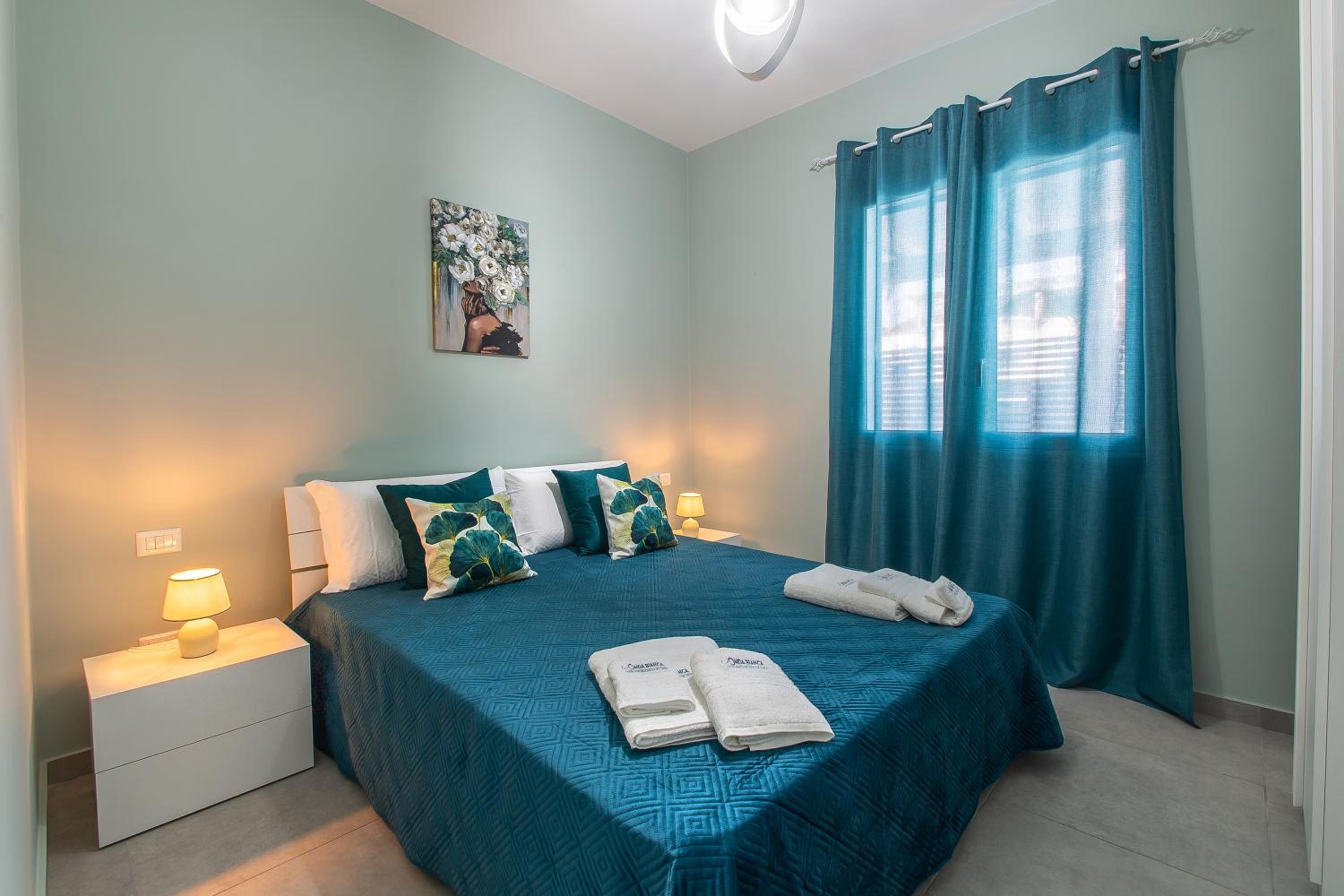 Deluxe Two-Bedroom Apartment with Garden View photo 1