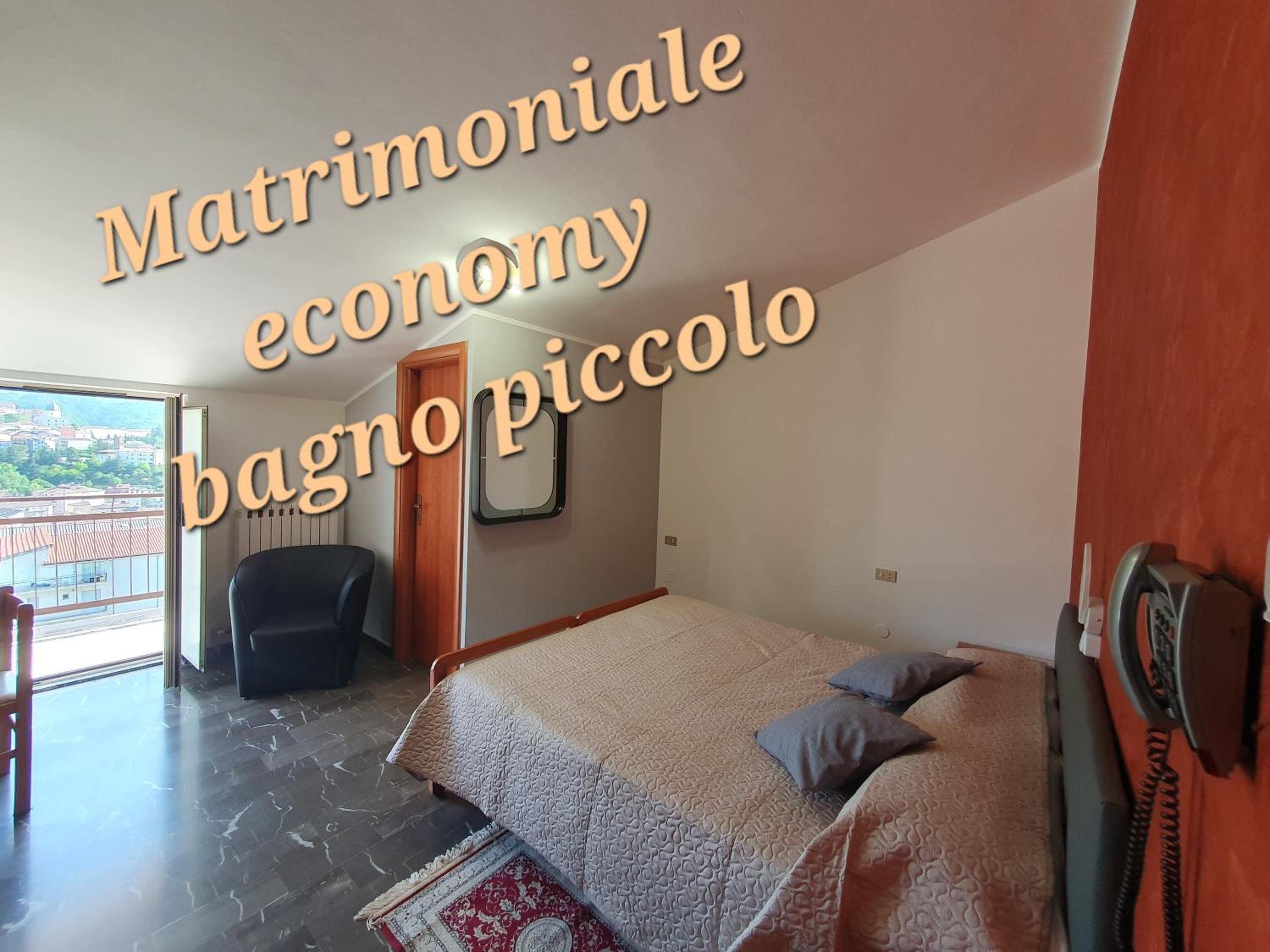 Economy Double Room photo 3