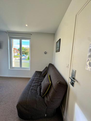 Suite - Photo 16