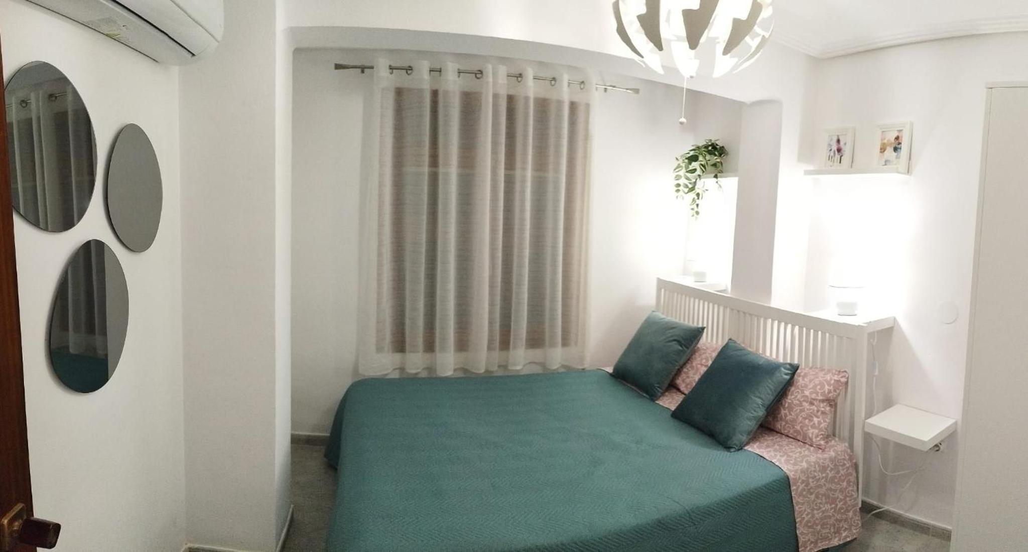 Apartamento de tres habitaciones con vista al mar