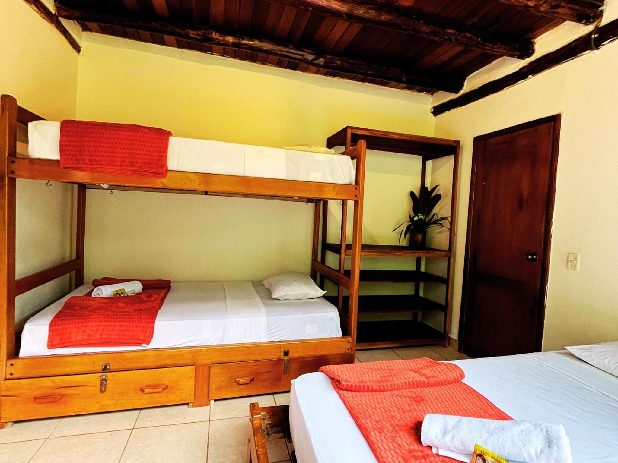 Triple Room with Garden View photo 2